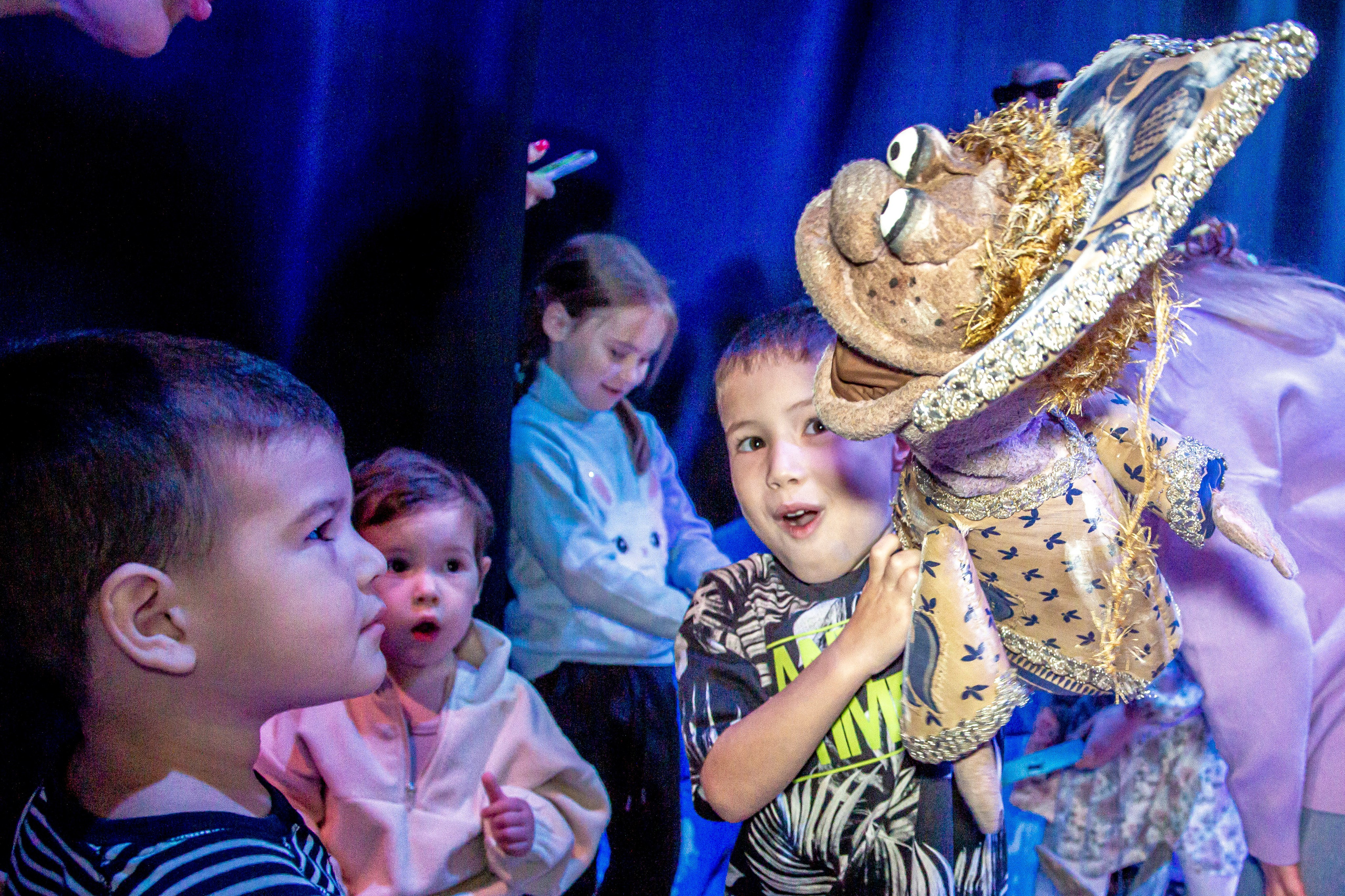 Спектакль театра Саквояж Лягушка путешествиница. Фотограф в Сочи Юрий Шептаев