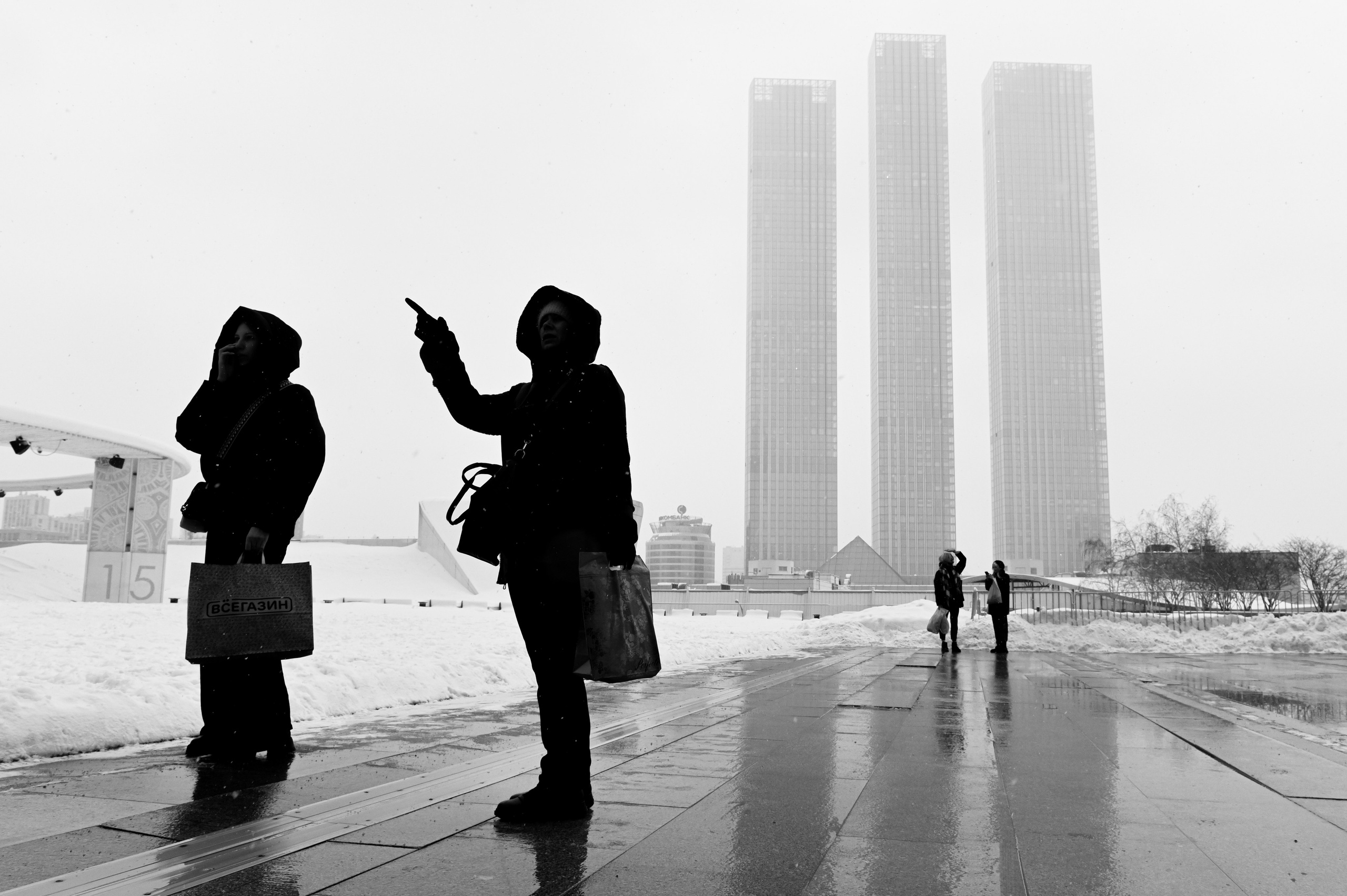 Street. Evgenii Filippov — Photographer