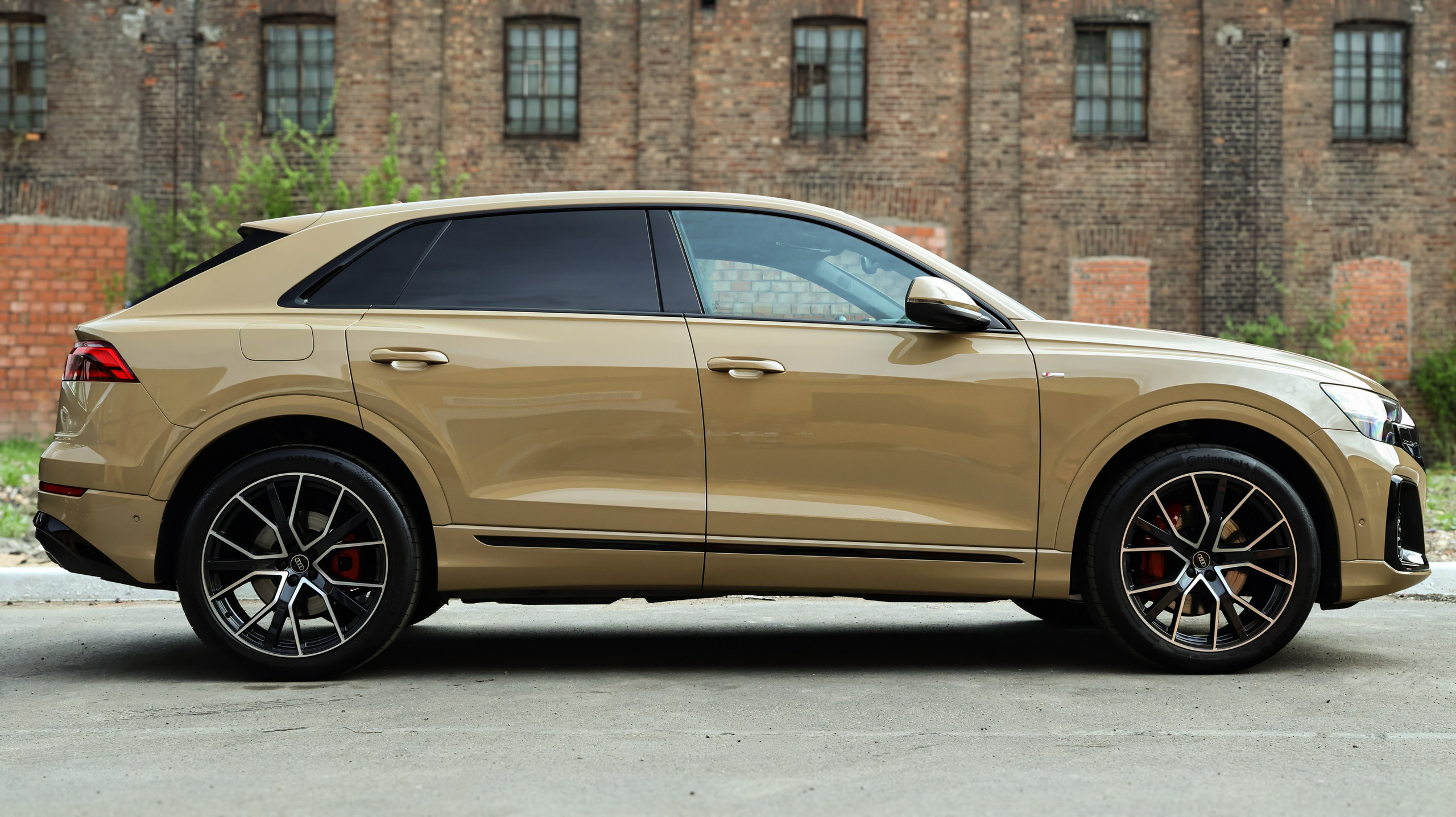 Audi Q8. NK