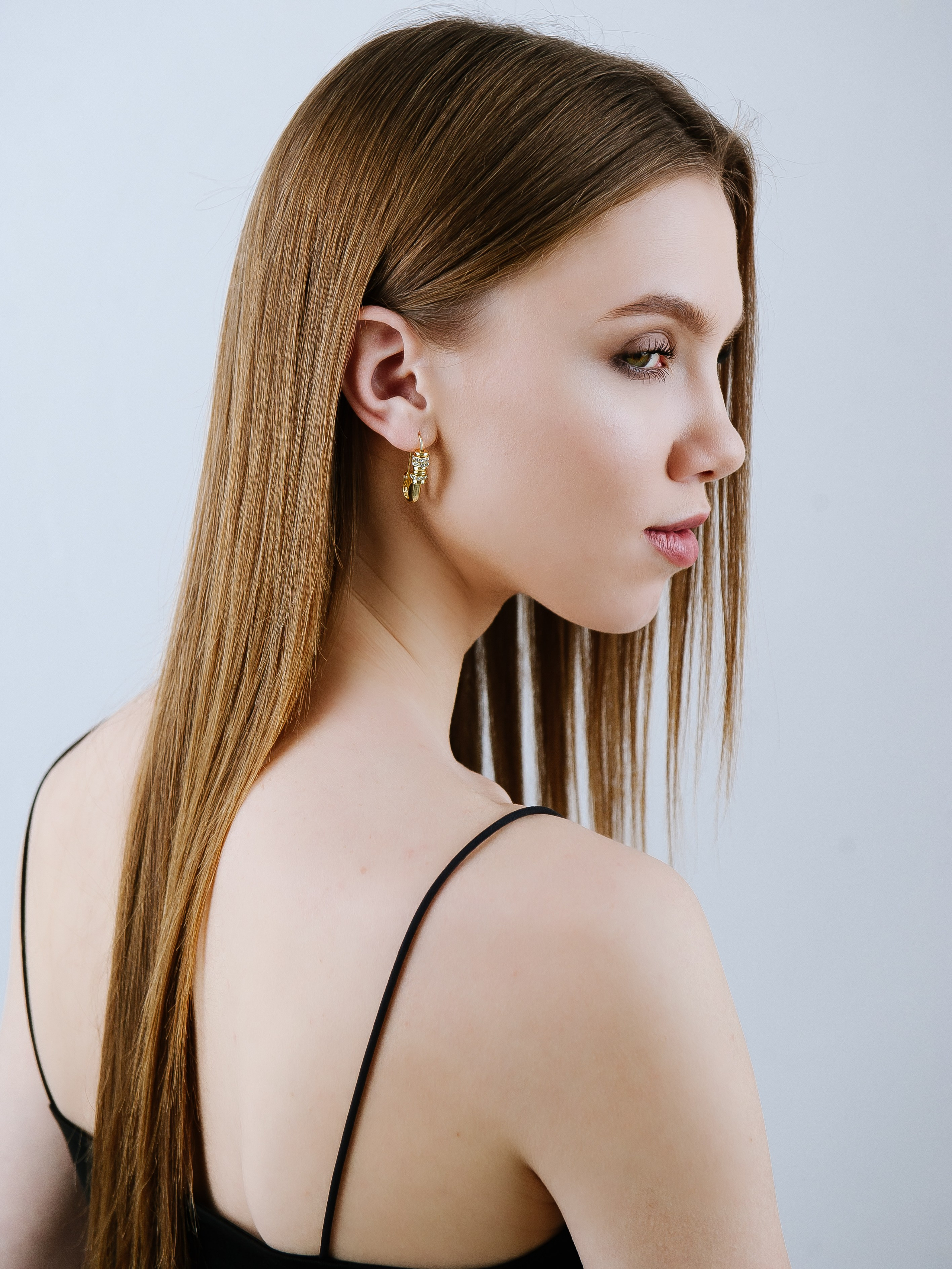 Бижутерия на модели. Ozon/wb