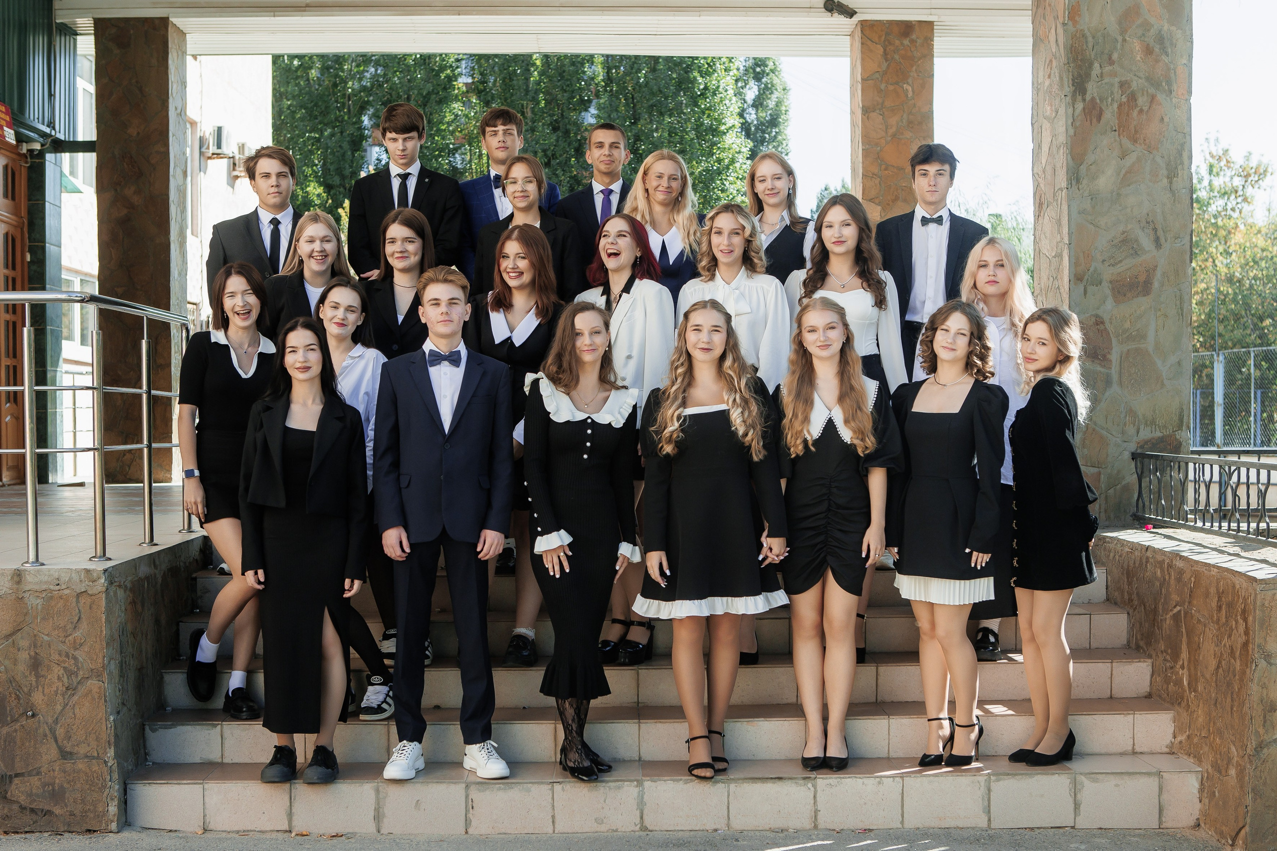 Гимназия 12 11 А 2024. Свадебный и портретный Фотограф в Липецке Дмитрий Котюков