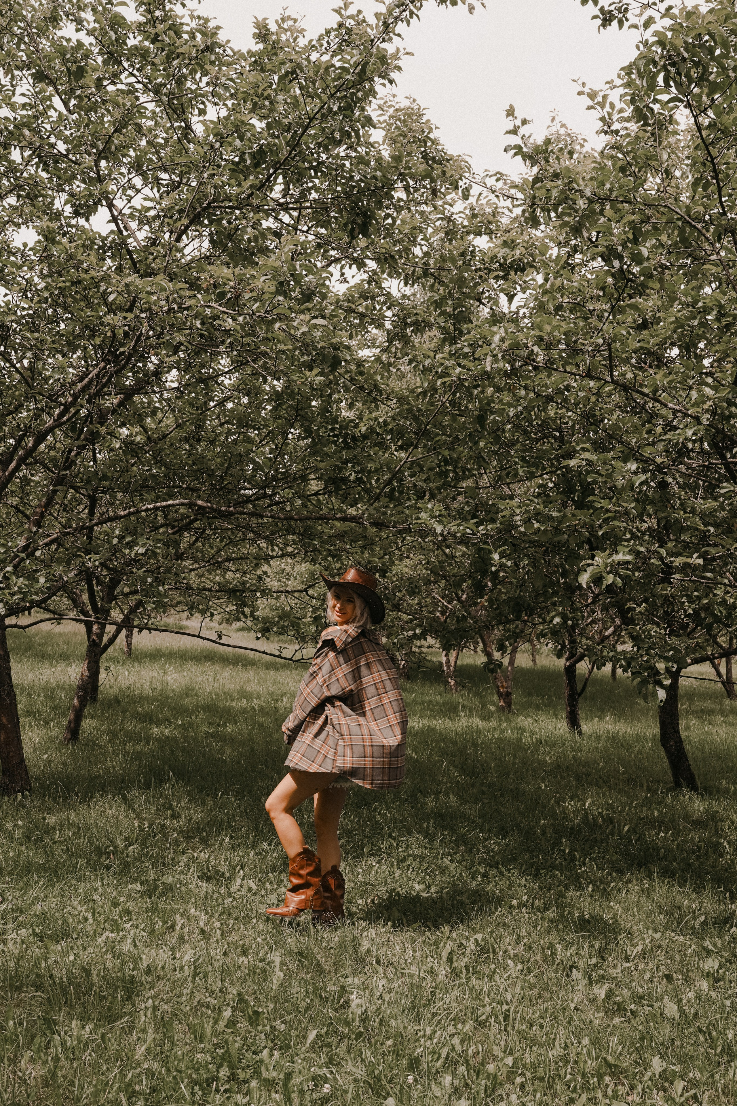 Индивидуальная фотосессия на улице (уличная). Фото и видео съемка