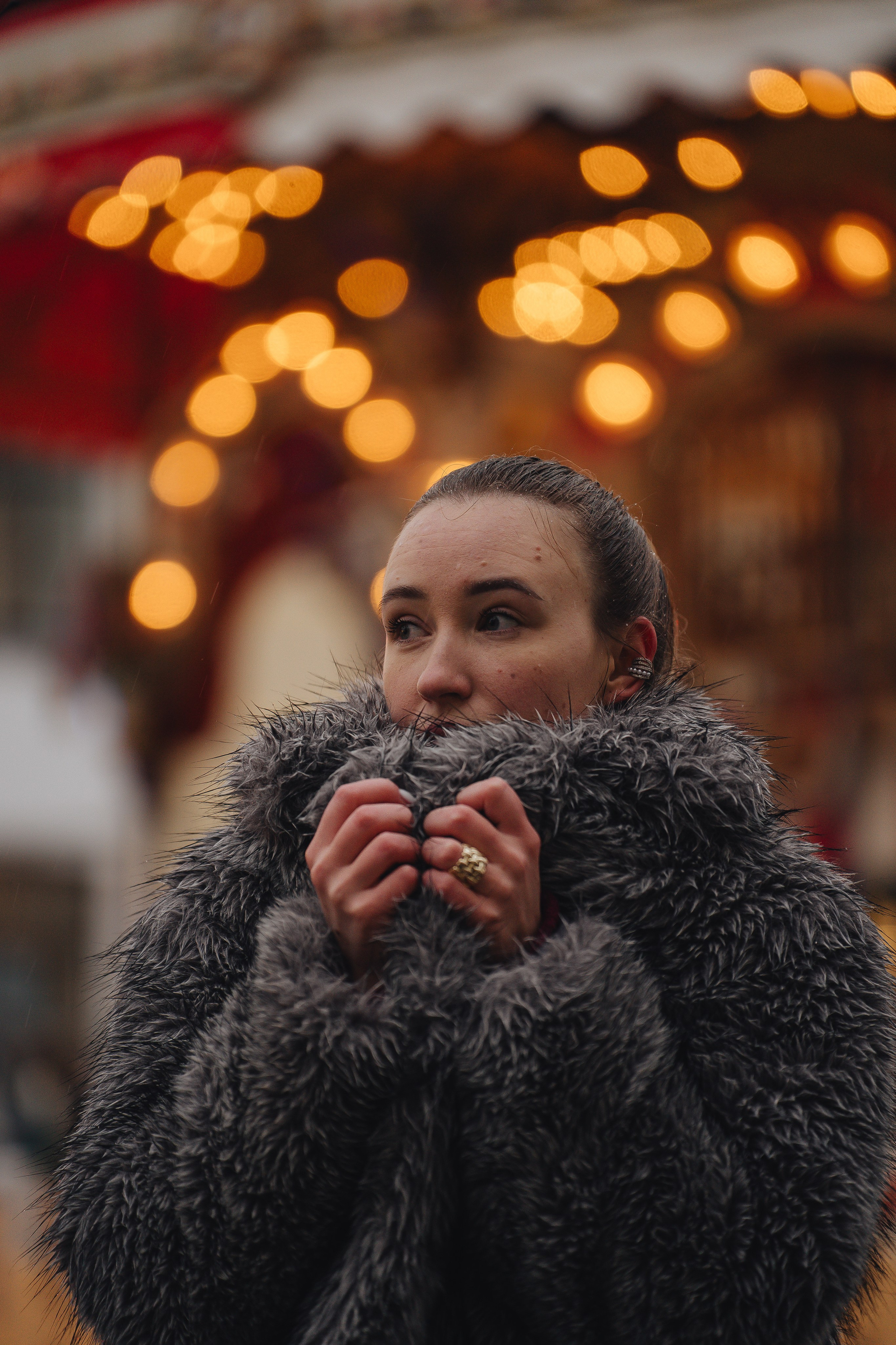 ПРОГУЛКА НА МАНЕЖНОЙ ПЛОЩАДИ ДЛЯ ДЕВУШКИ ПЕРЕД НОВЫМ ГОДОМ (НОВОГОДНЯЯ ФОТОСЕССИИЯ НА МАНЕЖНОЙ ПЛОЩАДИ). Профессиональный фотограф, Санкт-Петербург — Виктория Богомолова