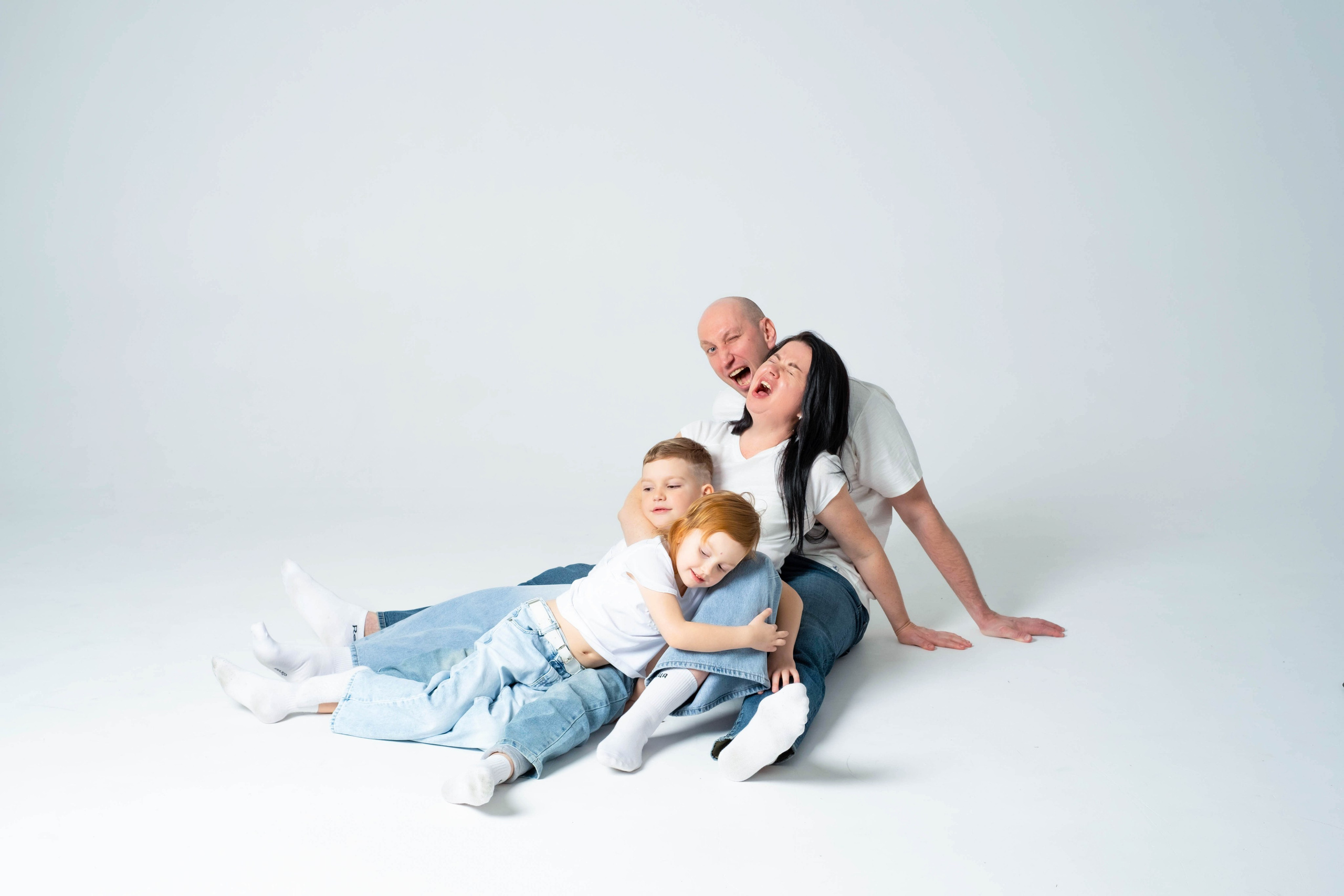 Семья Васютиных. Студийный, портретный, семейный фотограф Южно-Сахалинска Яна Радаева