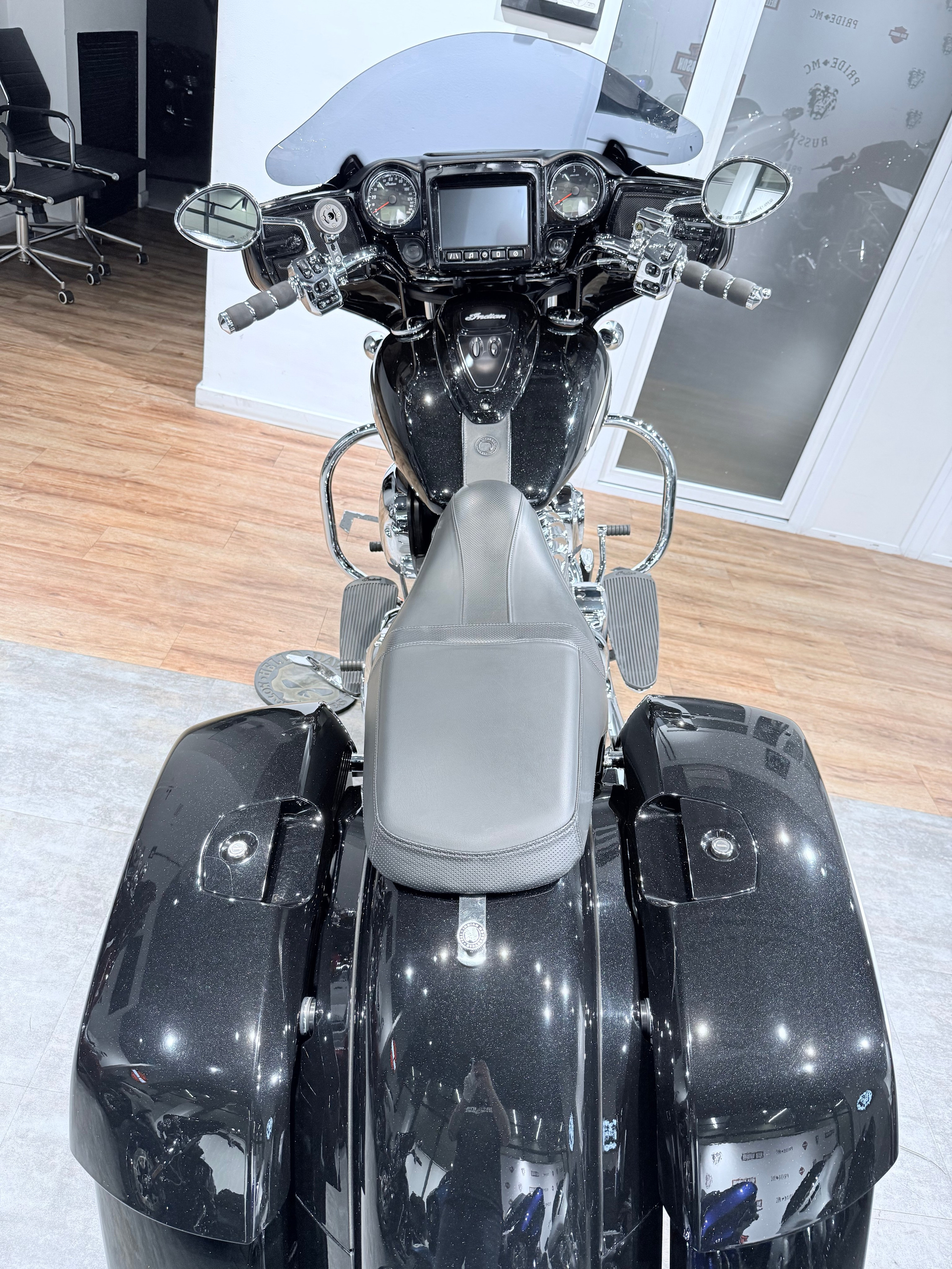 2019 Indian Chieftain Limited. Hello Davidson, Москва. Только хорошие мотоциклы…