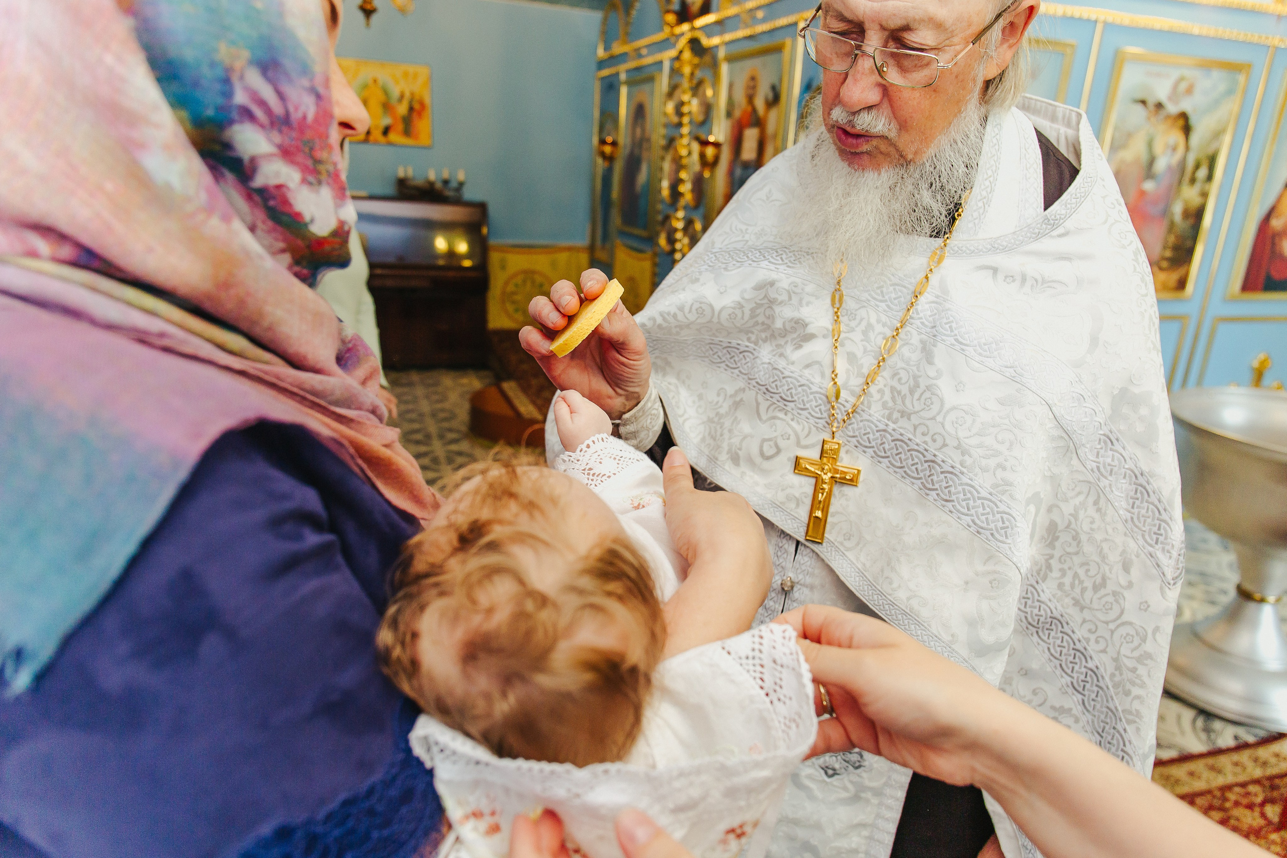 Фотосессия крещения малыша. Фотограф новорожденных и детский в Сергиевом Посаде Кругликова Юлия