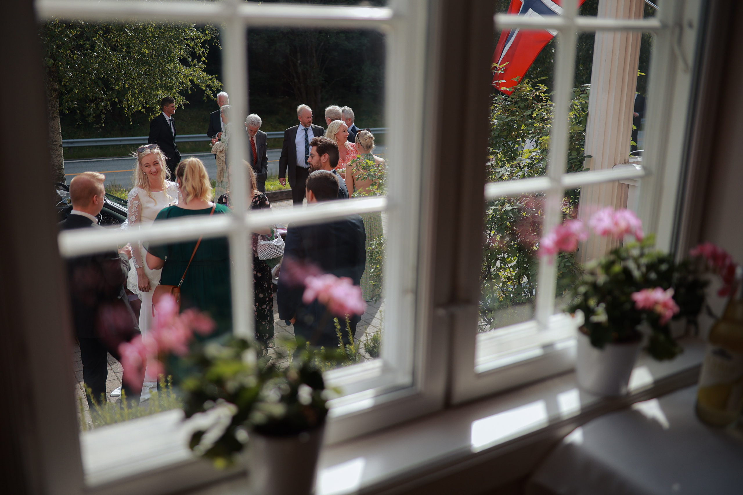 Eline and Kristian. Elopement Wedding Photographer