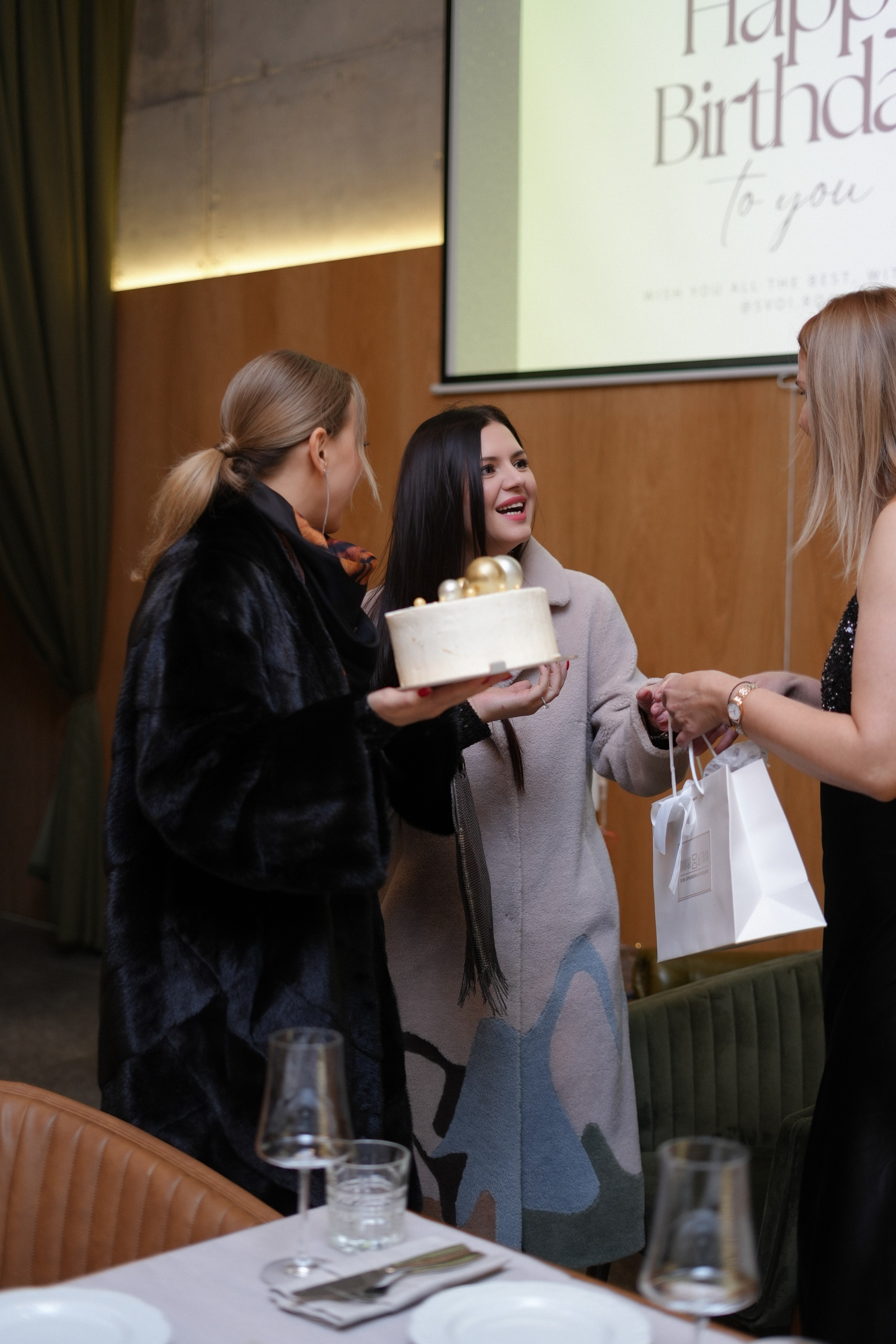 Wine ресторан. Фотограф Волгоград Анастасия Ли