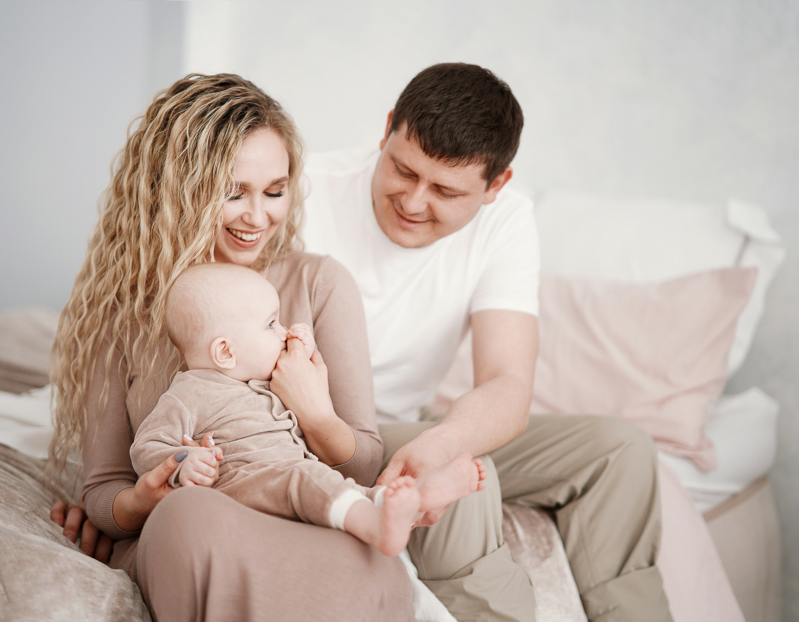 Семейная фотосессия в Омске. Семейная фотосессия на природе. Семейная. Семейный и детский фотограф в Омске Светлана Каритун