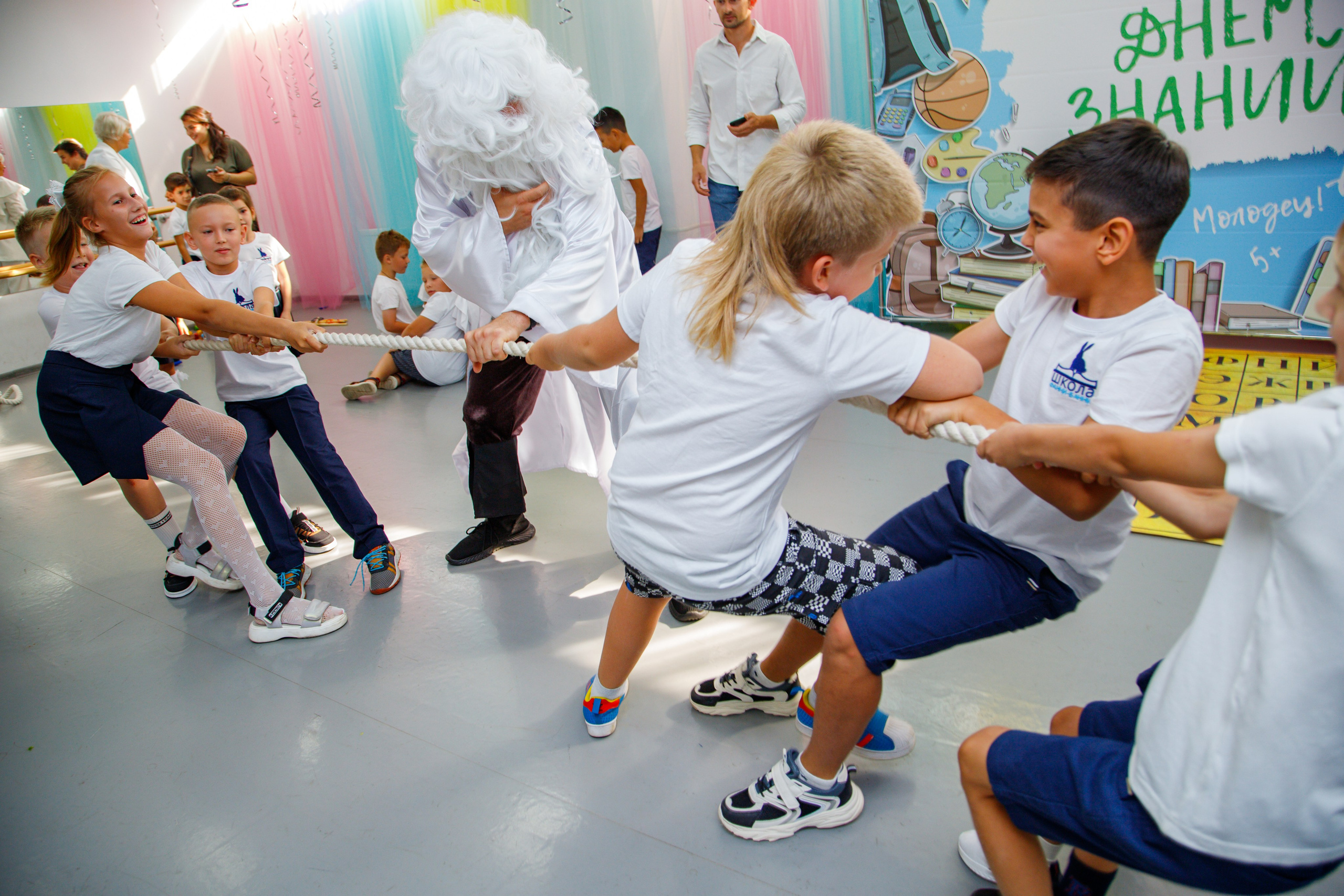Репортажная съемка праздника знаний в школе. Семейный и школьный фотограф в Москве Анна Ткач