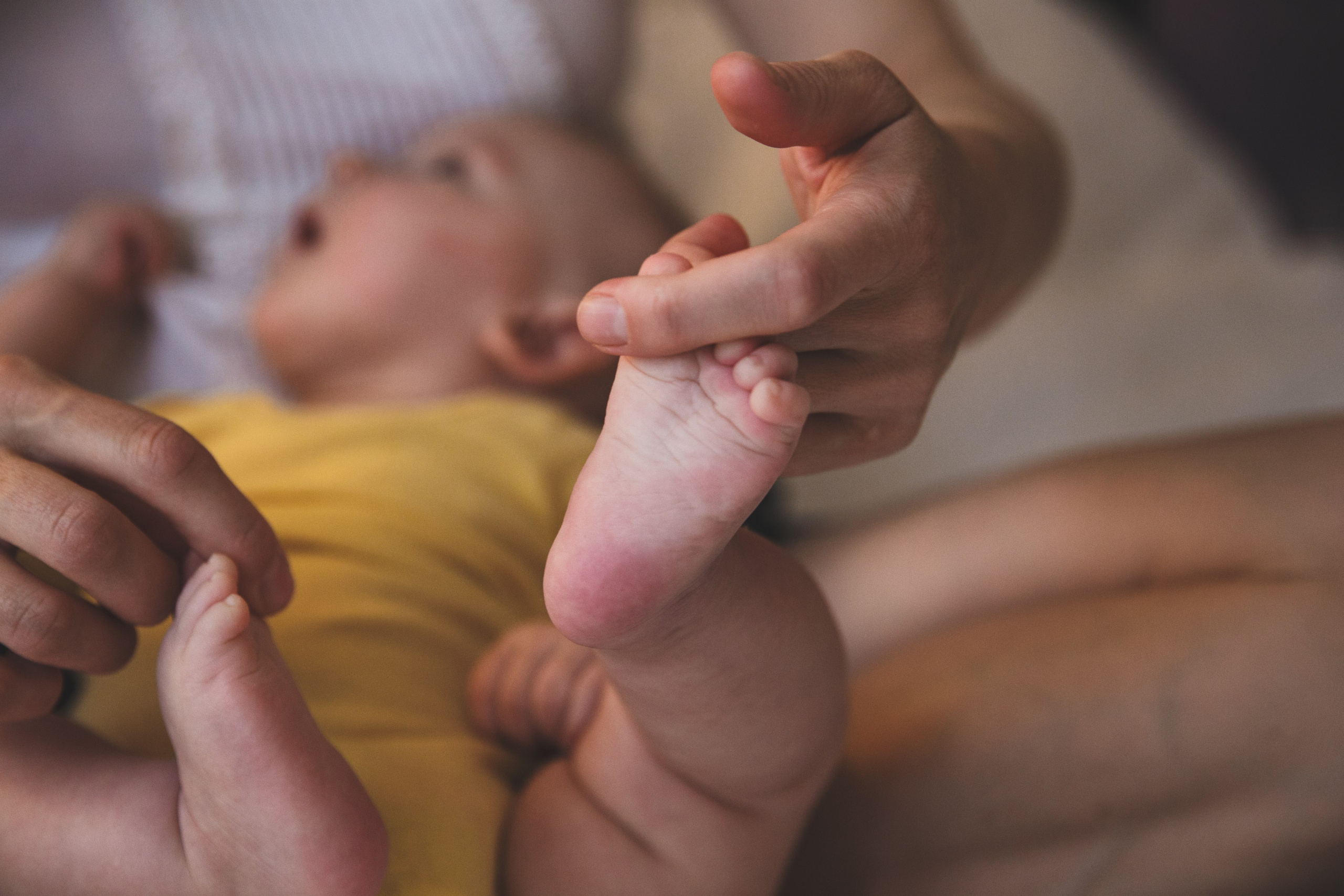 Домашняя фотосъемка грудного кормления. Семейный и школьный фотограф в Москве Анна Ткач