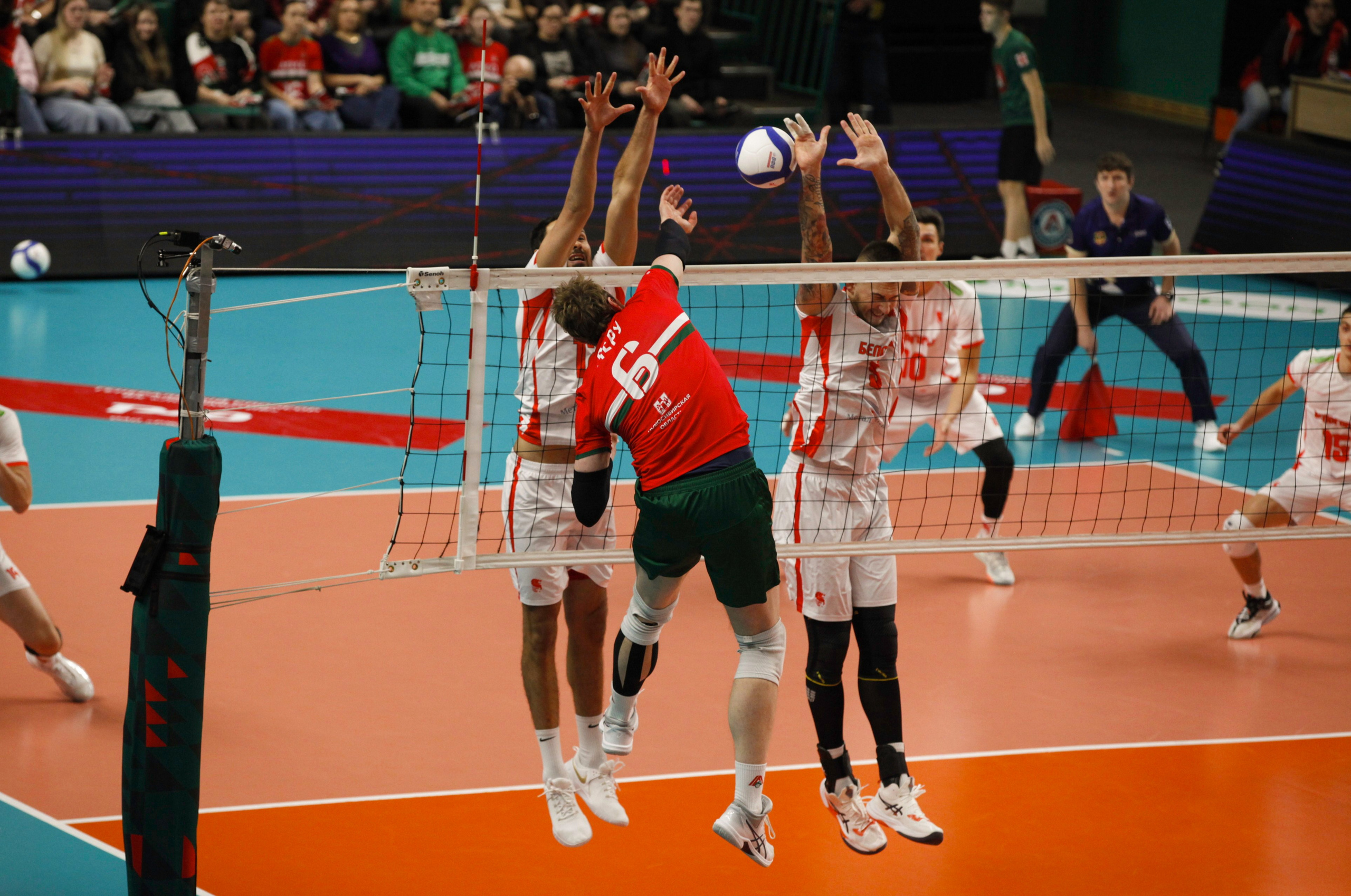 ВОЛЕЙБОЛ. Фото. Спортивный фотограф, трансляция, звук и свет в Новосибирске