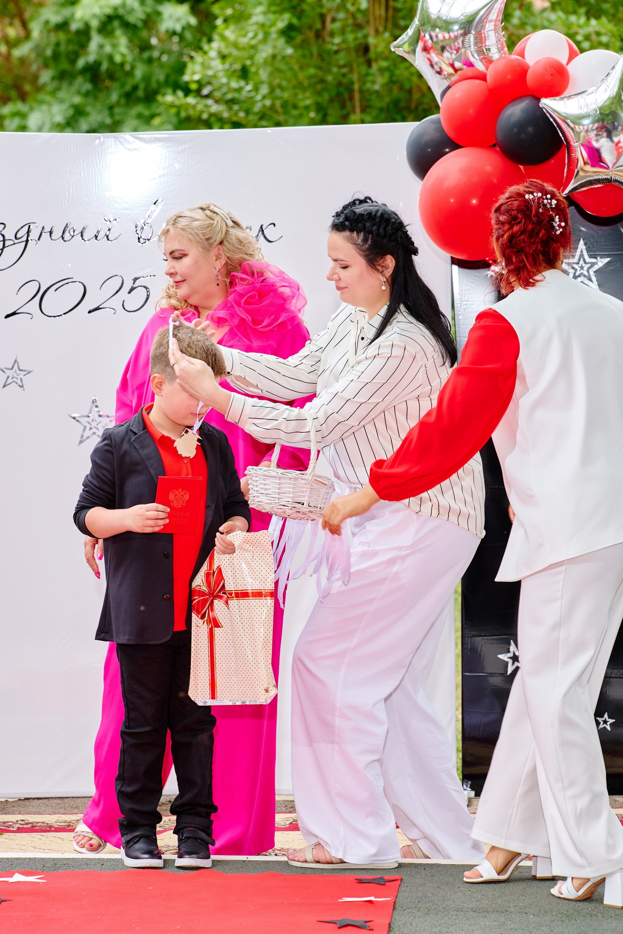 Выпускной 45 сад. Фотограф Выпускные альбомы Таганрог Сергей Коробченко