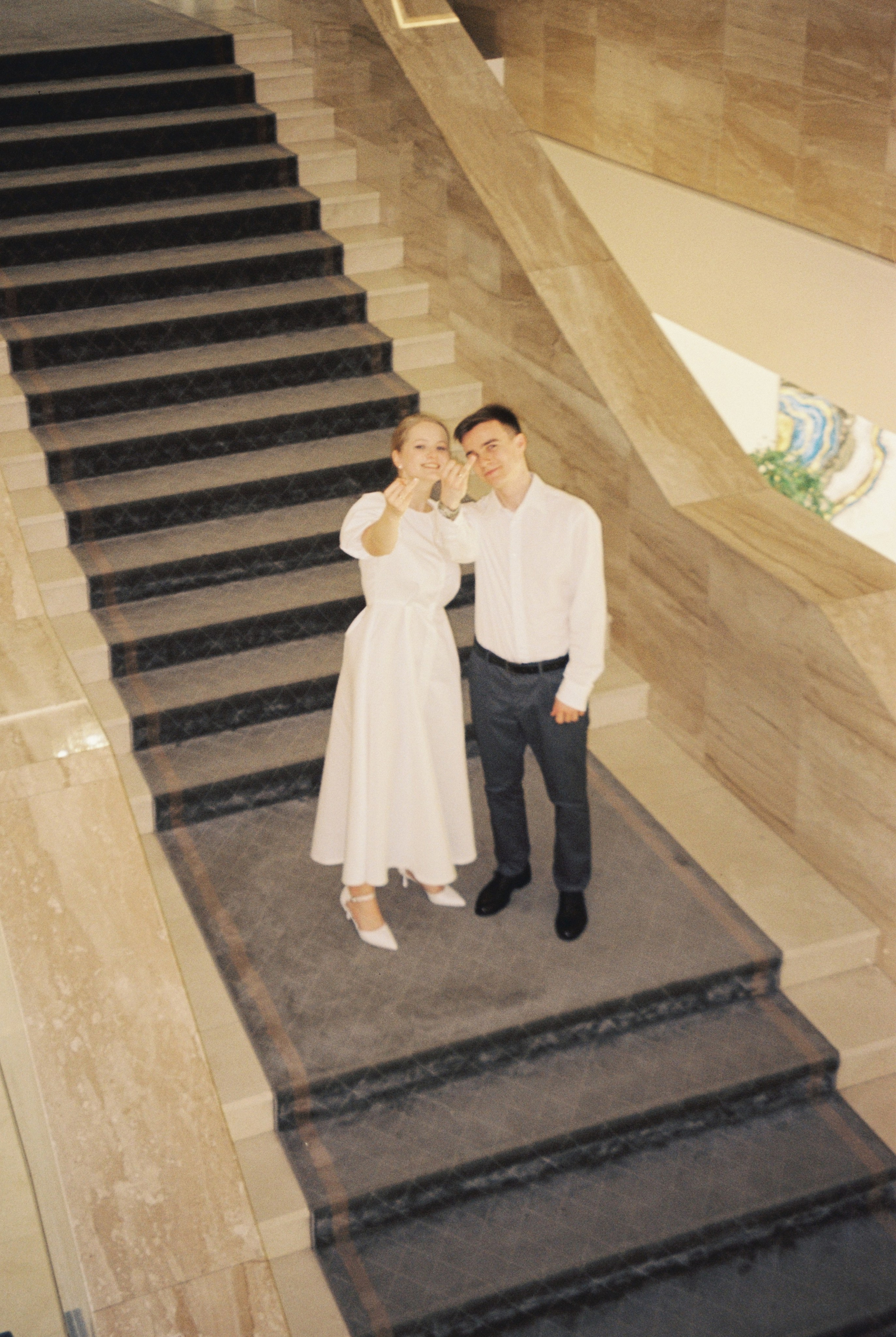 Свадебная фотосессия на Котельнической набережной. Свадебный фотограф в Москве Элина Ларченкова. Фото, которые цепляют