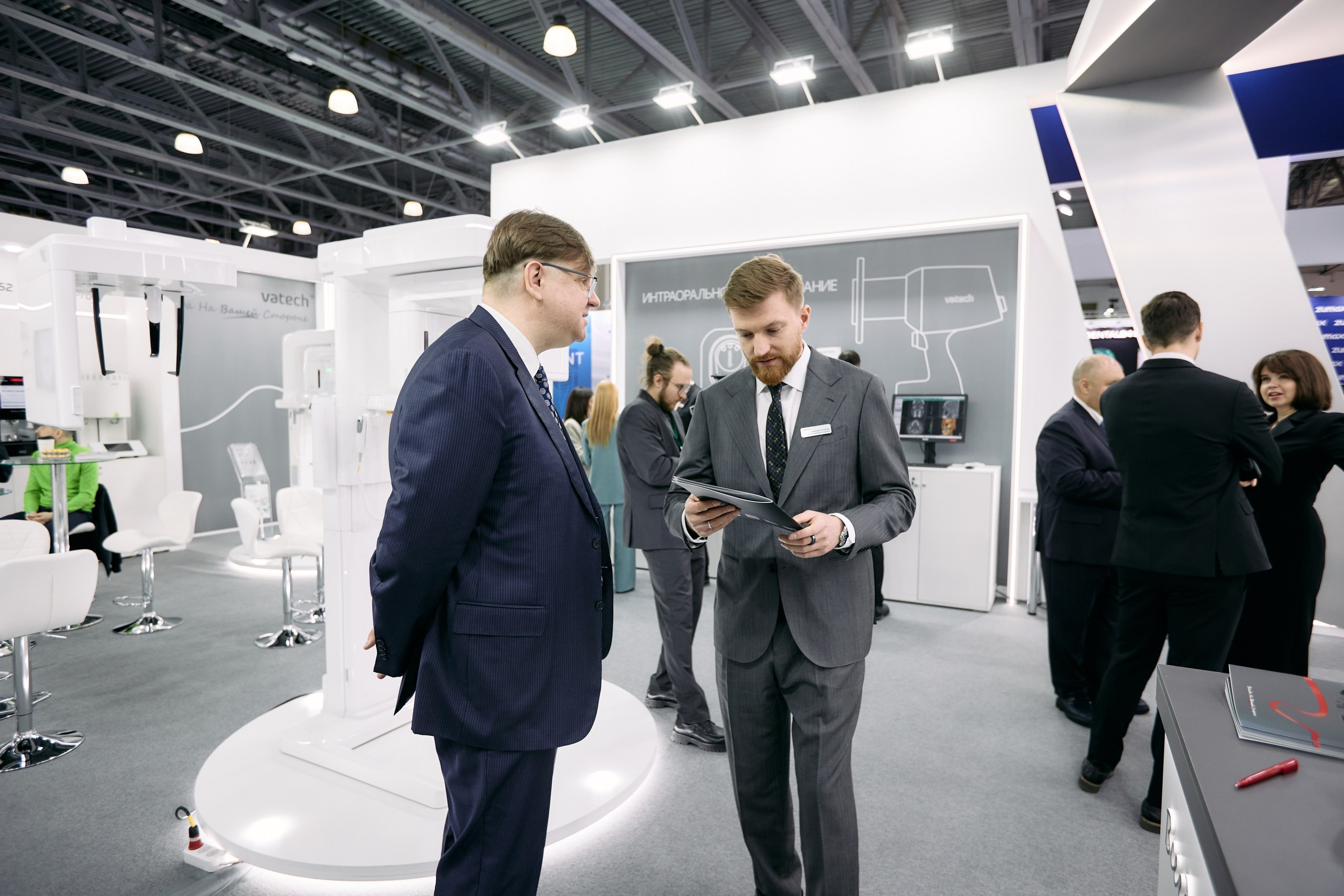 Дентал Салон 2026: Vatech. Свадебный и репортажный фотограф Дмитрий Кононенко