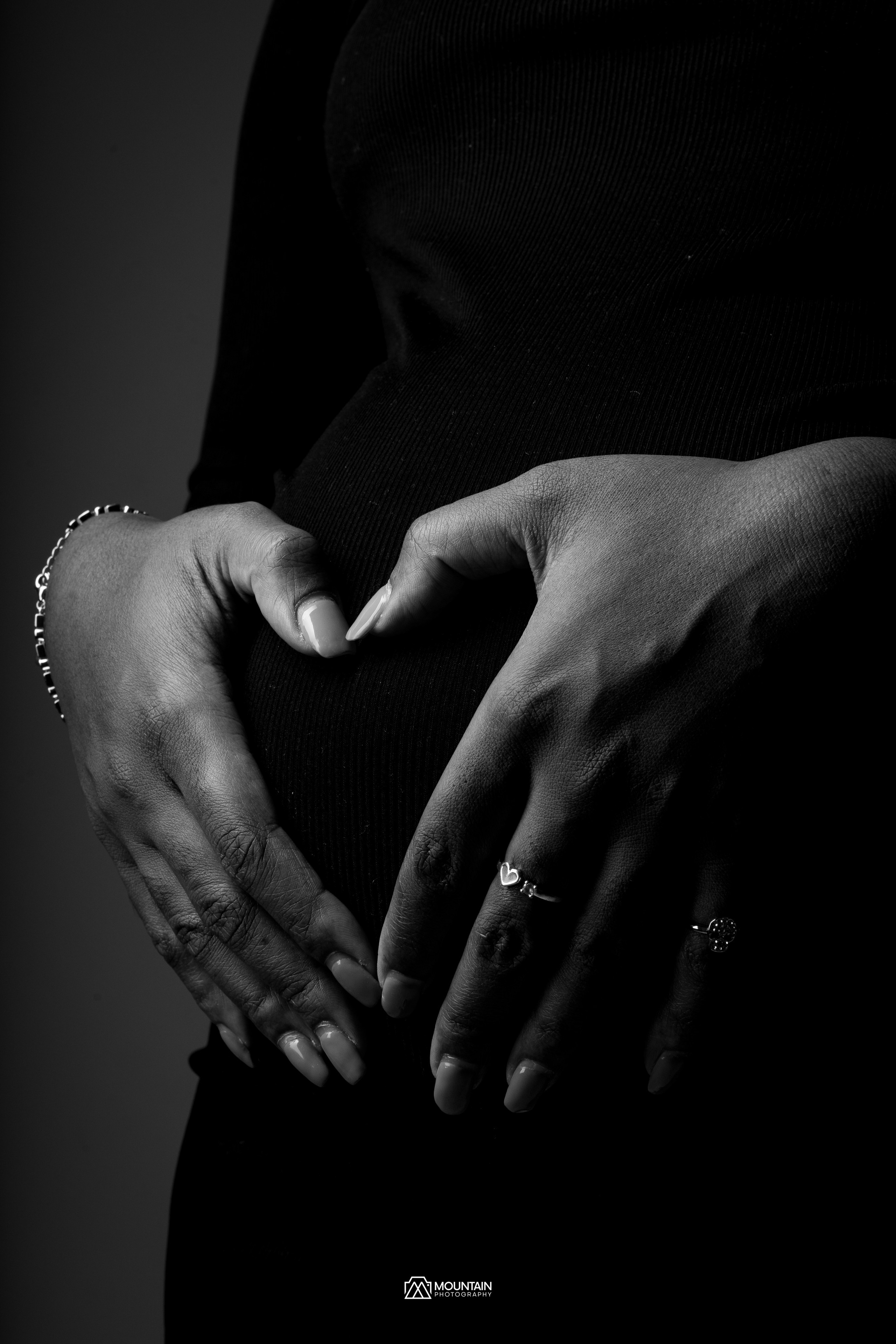 Maternity Photoshoot. Я занимаюсь событийной, свадебной, товарной, студийной… фотографией