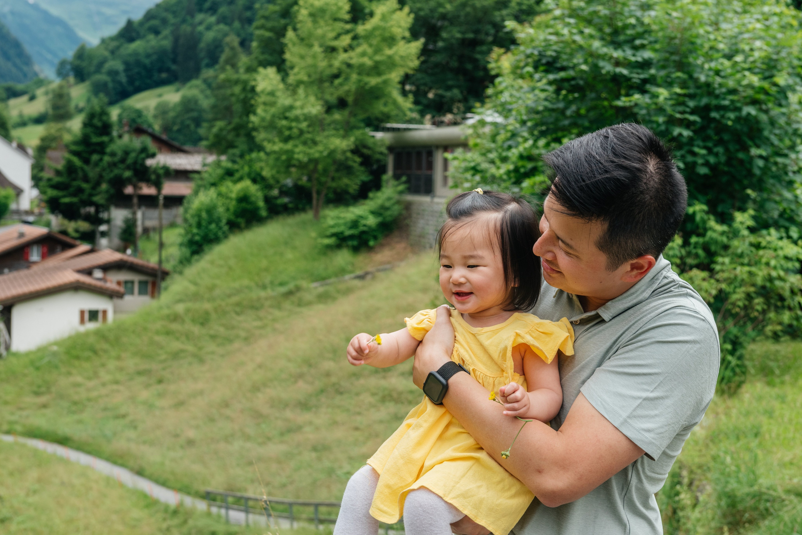 Bernice, Bryant and Kira (Lauterbrunnen, Switzerland). Photographer in Switzerland and Europe Anna Alekseenko