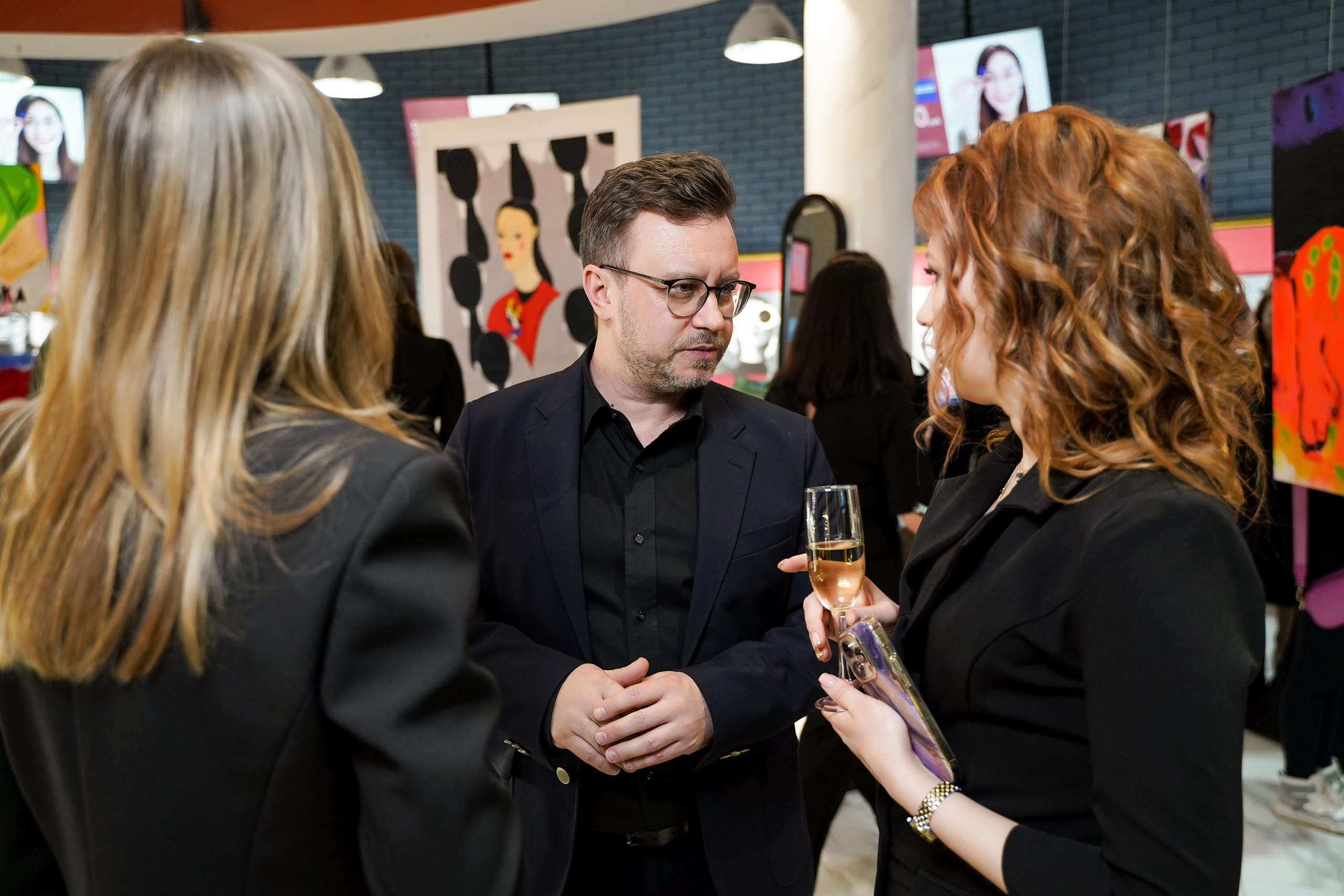 Аукцион в «Зрение». Фотограф и видеограф Евгений Романов Санкт-Петербург