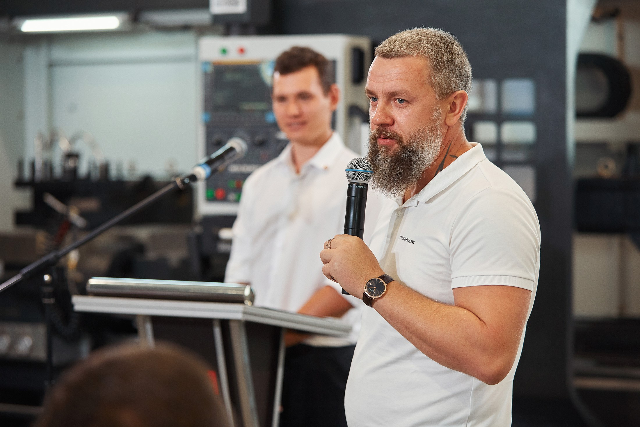 EMG / Международный форум / Презентация нового высокоточного станка. Антон Артюшин, портретный фотограф. Москва