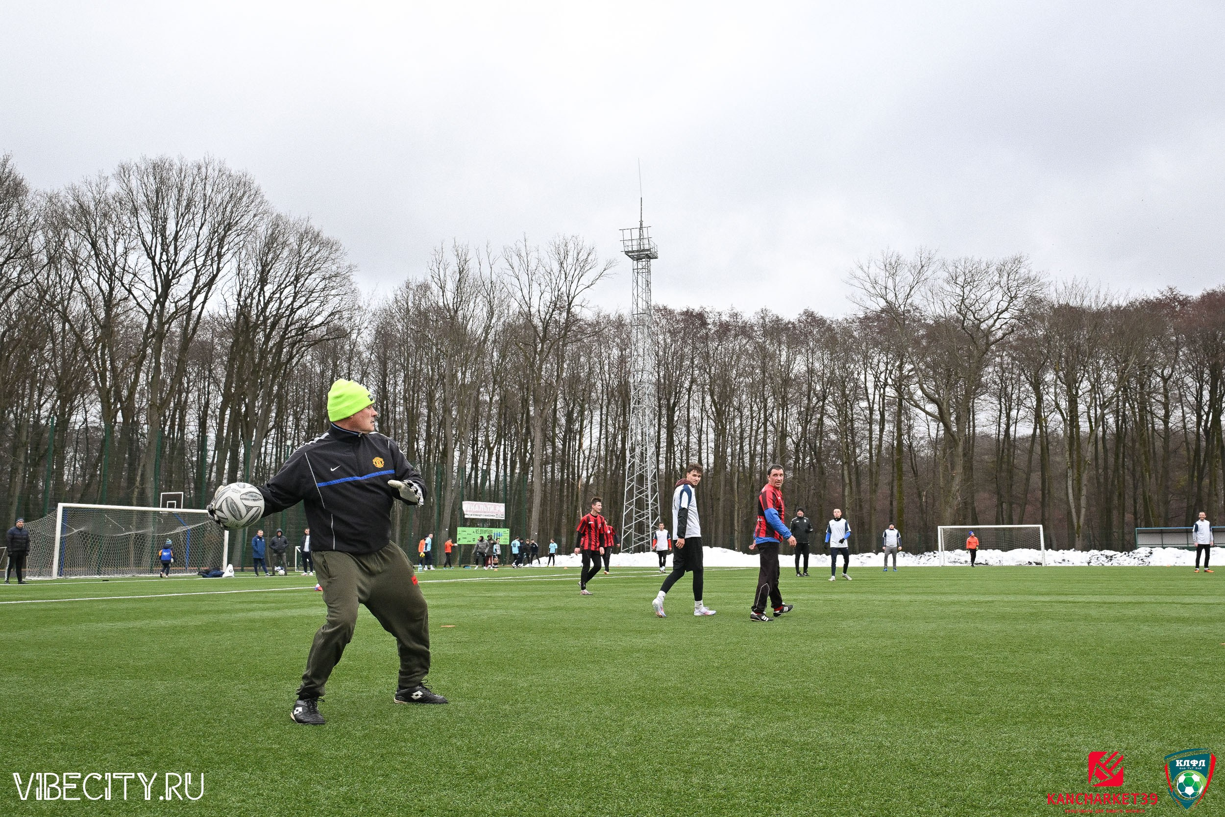 XX ЧЕМПИОНАТ КАЛИНИНГРАДСКОЙ ЛФЛ КАНЦМАРКЕТ39 сезона 2024–2025 гг. VIBECITY.RU Вайб Сити Ру Фоторепортажи Фотоотчеты Калининград