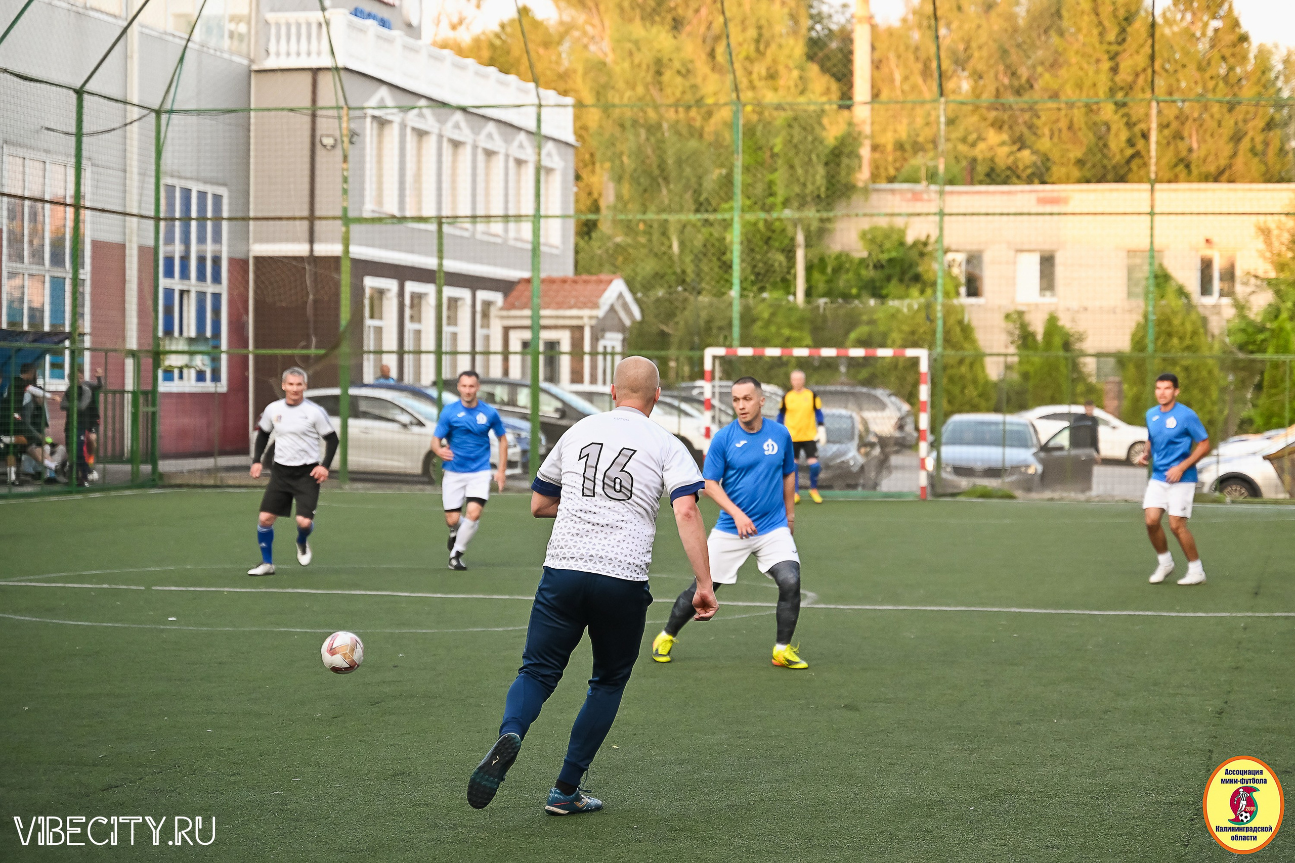 ИГРЫ ПЛЕЙ-ОФФ ПЕРВОГО ДИВИЗИОНА МИНИ-ФУТБОЛЬНОЙ ЛИГИ. VIBECITY.RU Вайб Сити Ру Фоторепортажи Фотоотчеты Калининград