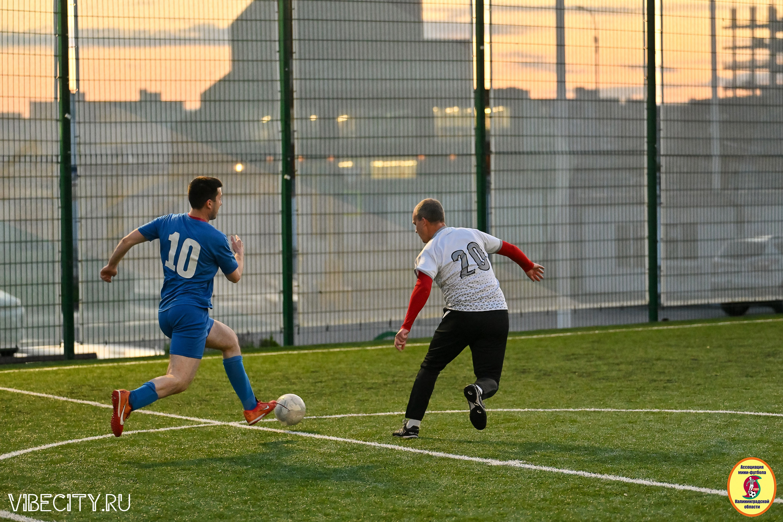 ИГРЫ МИНИ-ФУТБОЛЬНОЙ И КОРПОРАТИВНОЙ ЛИГИ. VIBECITY.RU Вайб Сити Ру Фоторепортажи Фотоотчеты Калининград
