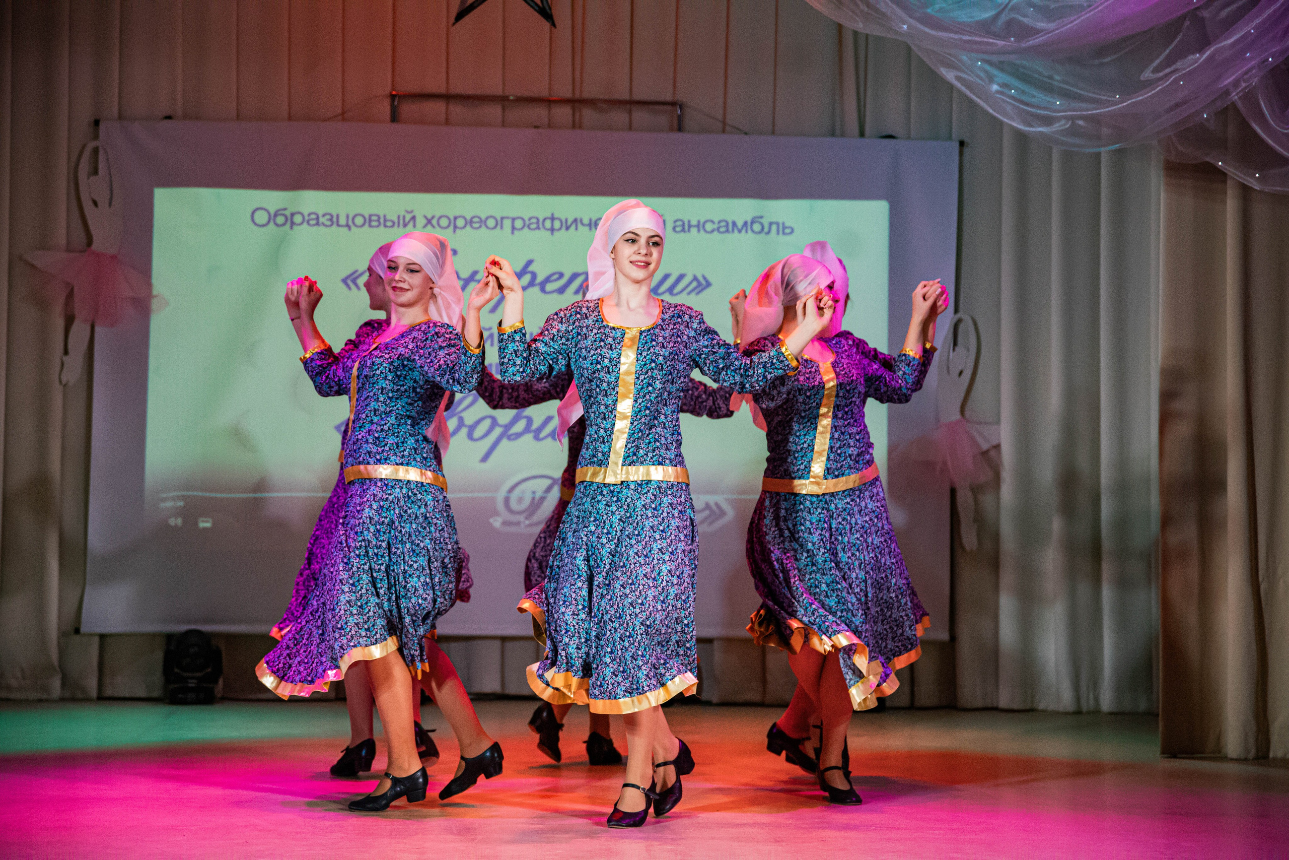 «Конфетти» Юбилейный концерт «Твори Добро». Фотограф Дарья Маташкова