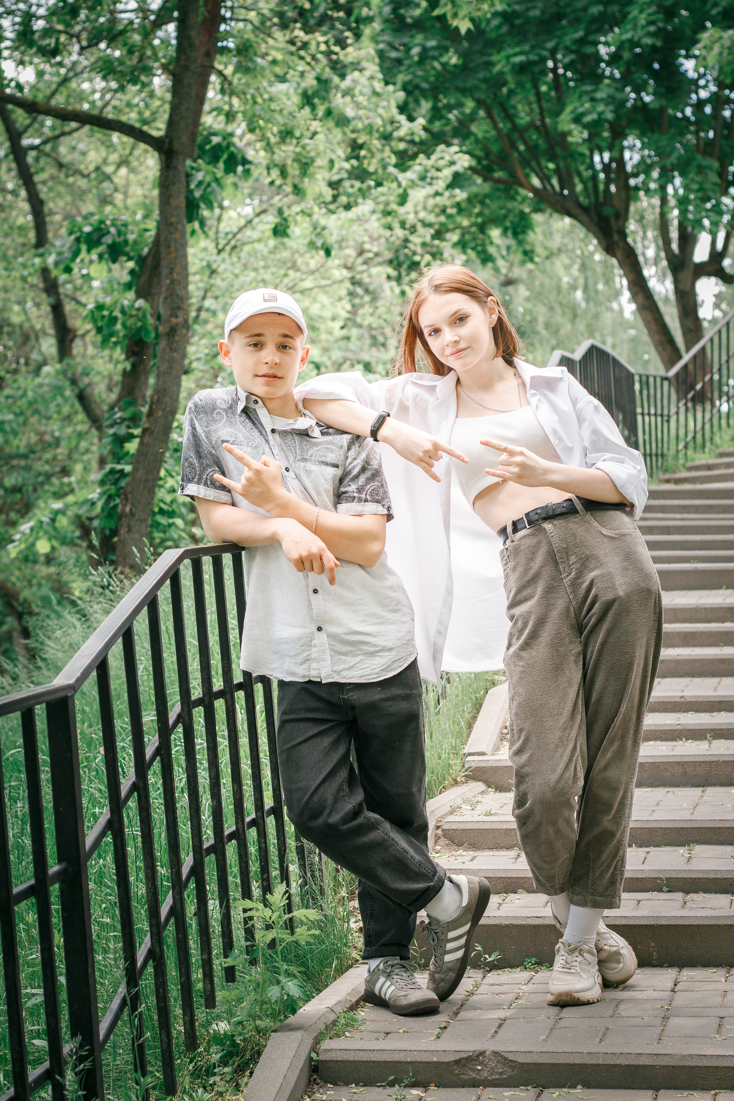 ✓ Выпускные съемки. Фотограф Юрий Якименко. Школьный, семейный и свадебный фотограф в Гоме