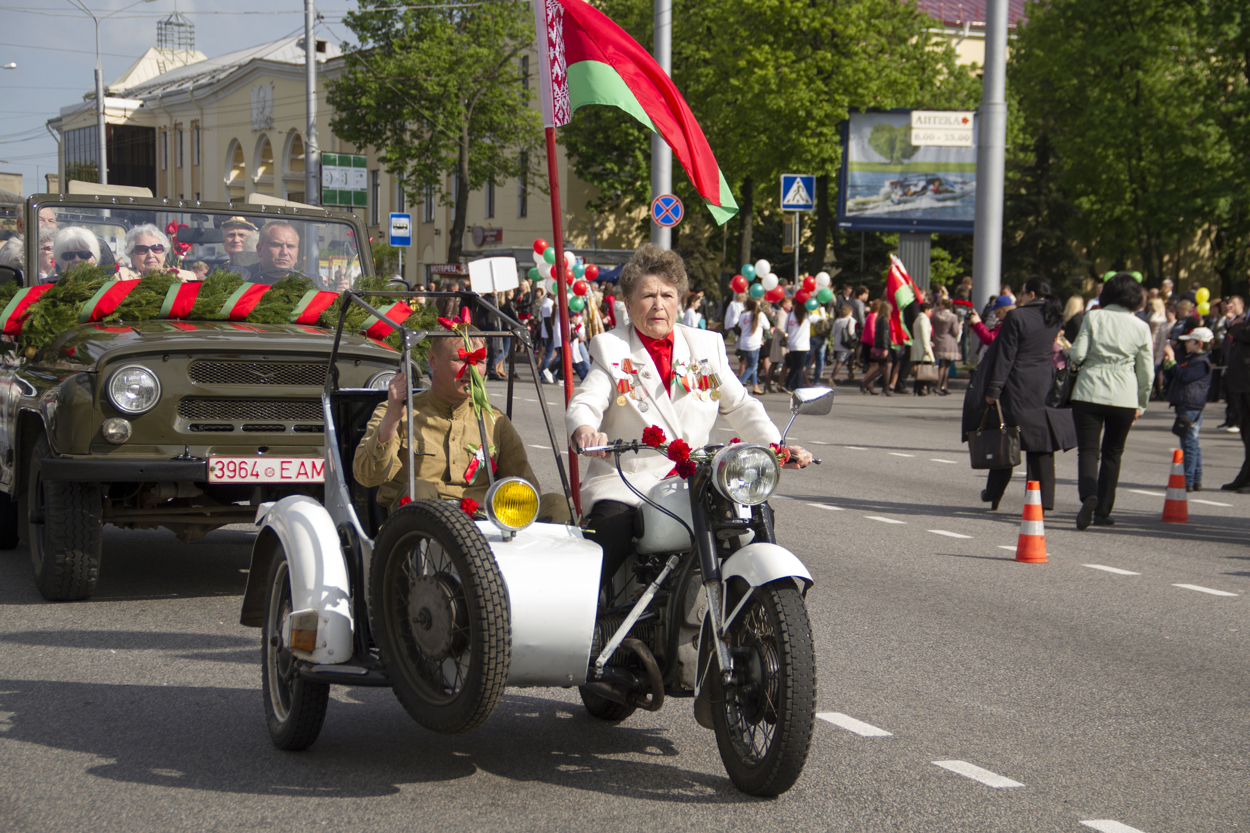 ✓ День Победы. Фотограф Юрий Якименко. Школьный, семейный и свадебный фотограф в Гоме