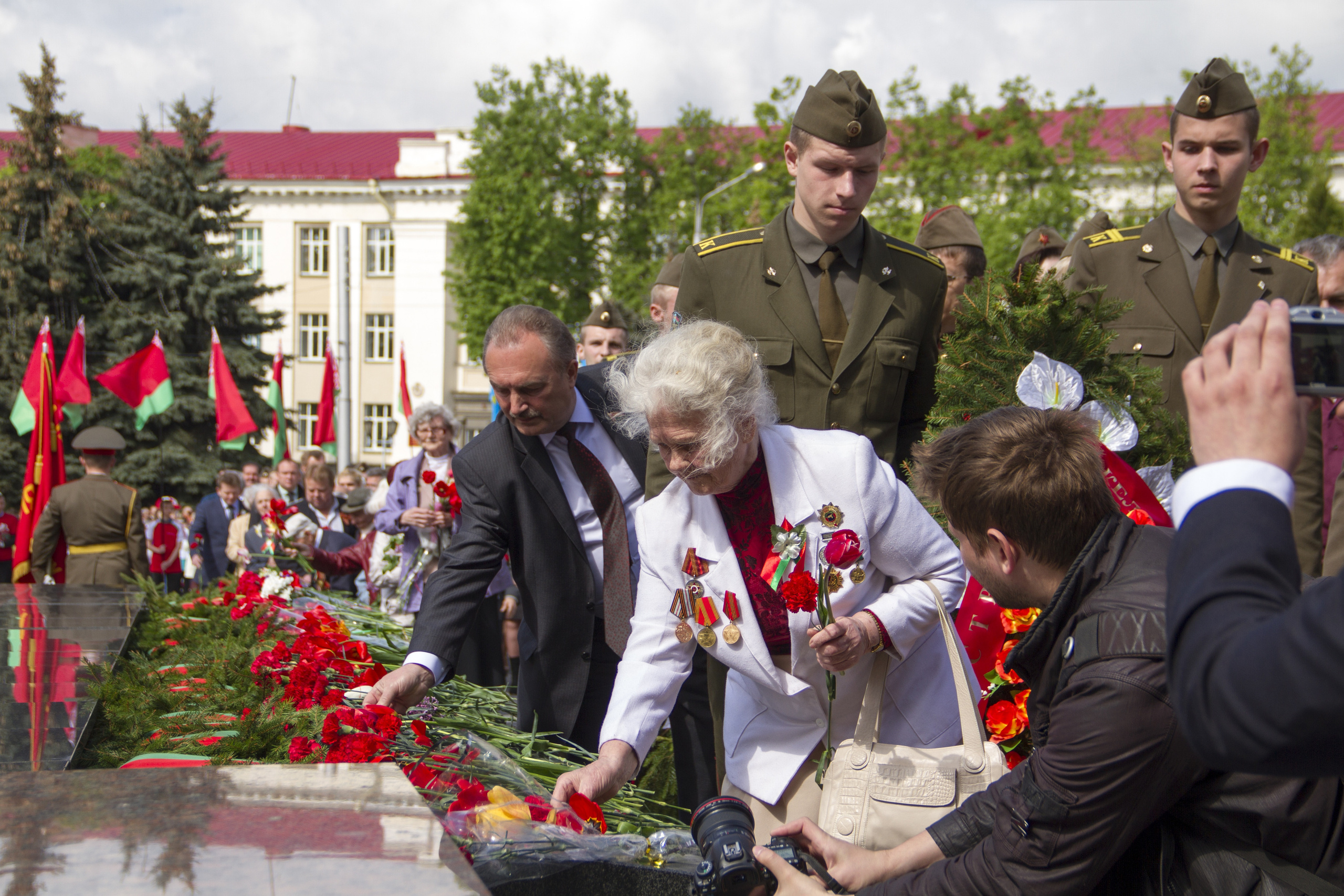 ✓ День Победы. Фотограф Юрий Якименко. Школьный, семейный и свадебный фотограф в Гоме