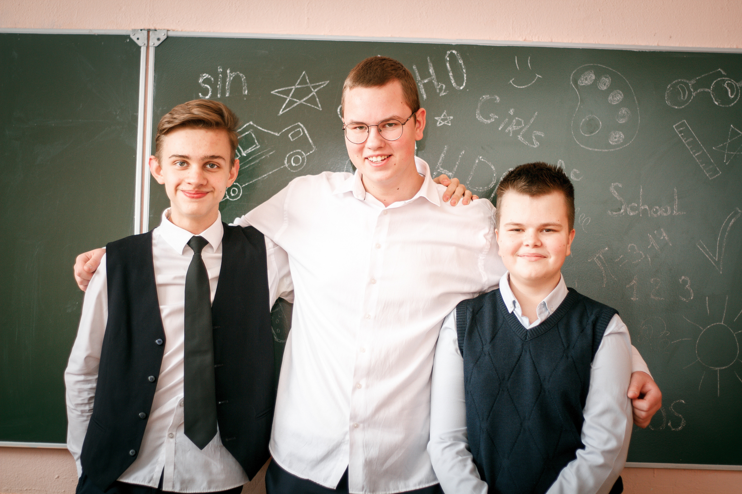 ✓ Выпускные съемки. Фотограф Юрий Якименко. Школьный, семейный и свадебный фотограф в Гоме