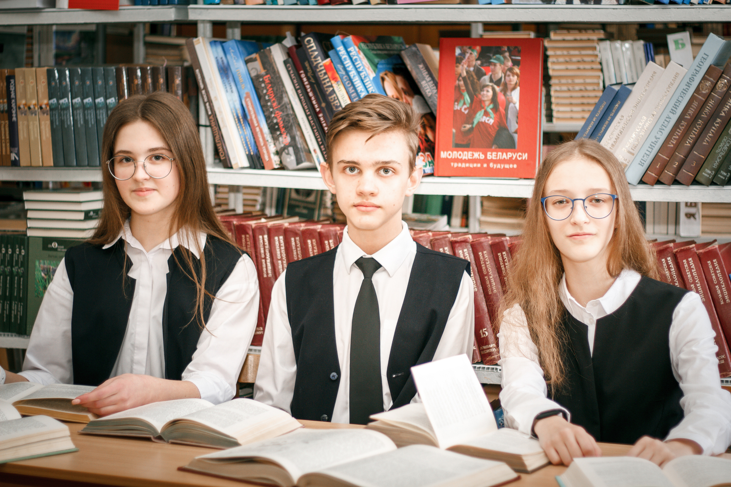 ✓ Выпускные съемки. Фотограф Юрий Якименко. Школьный, семейный и свадебный фотограф в Гоме