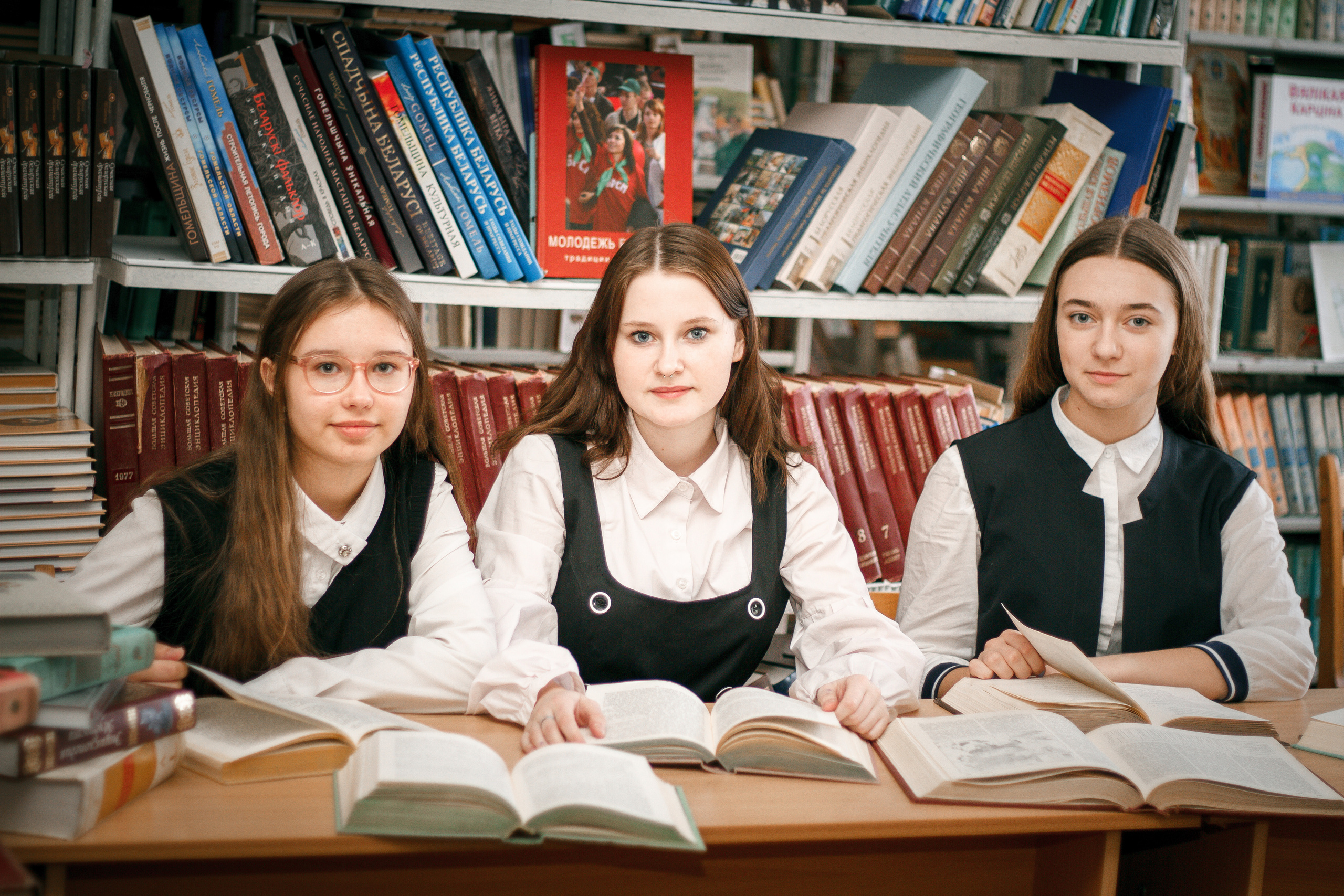 ✓ Выпускные съемки. Фотограф Юрий Якименко. Школьный, семейный и свадебный фотограф в Гоме