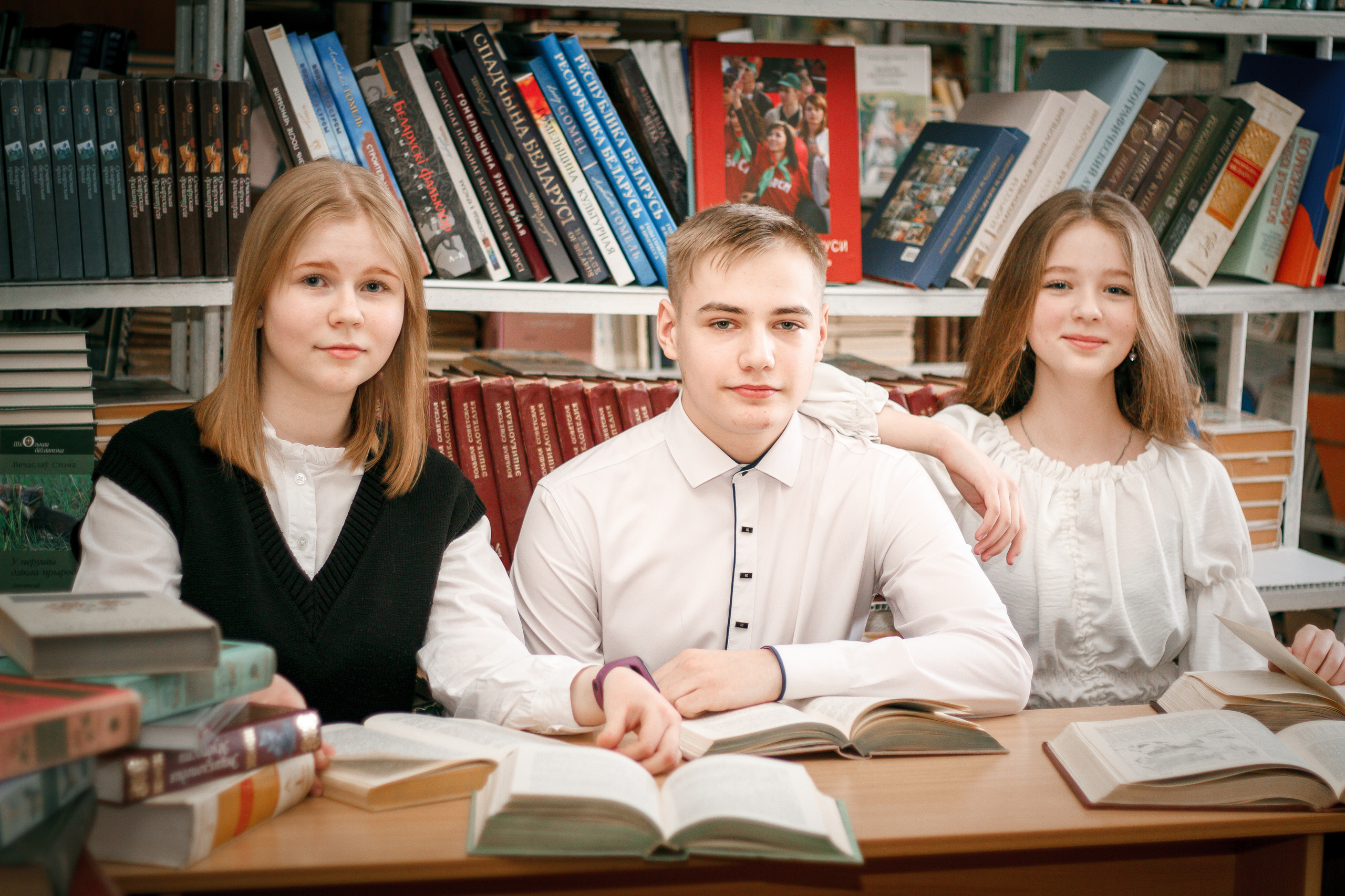 ✓ Выпускные съемки. Фотограф Юрий Якименко. Школьный, семейный и свадебный фотограф в Гоме