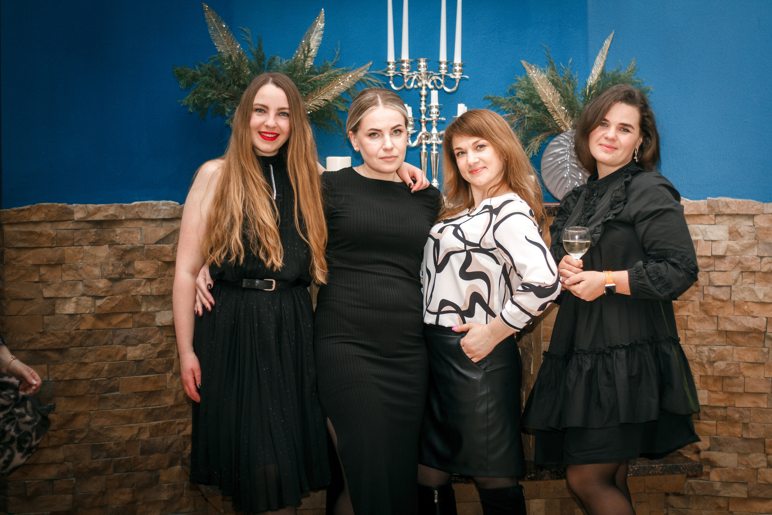 «Чабарок» Встреча выпускников. Фотограф Юрий Якименко. Школьный, семейный и свадебный фотограф в Гоме