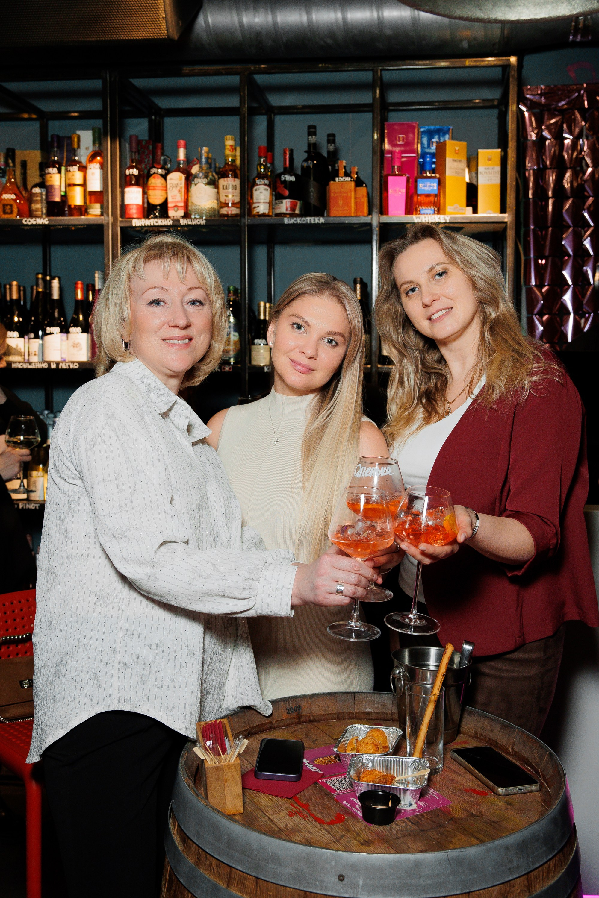 ВИНОТЕКА — 8 МАРТА. СВОИ. ФОТООТЧЕТЫ-СОБЫТИЯ-МЕСТА