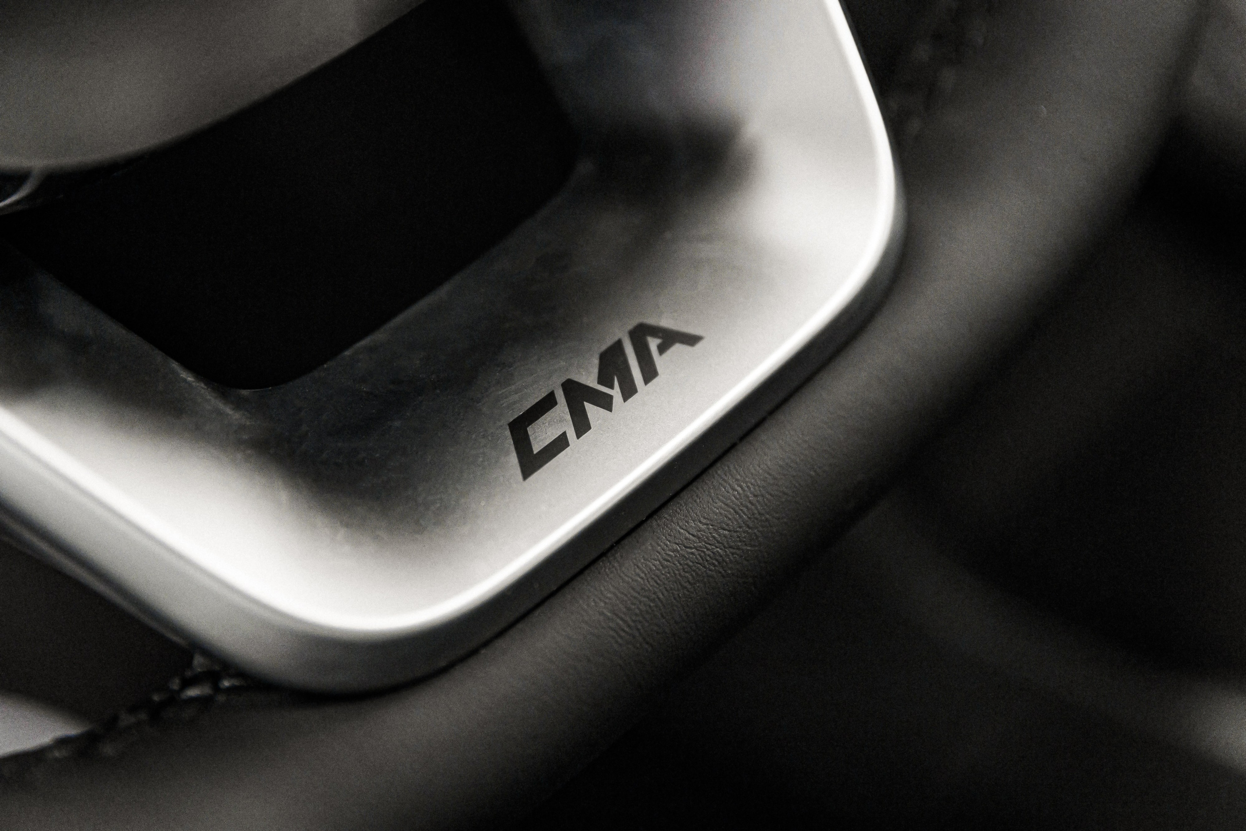 Джили Центр Минск. Свадебный фотограф Минск, Фаниполь, Беларусь Кирилл Напреев