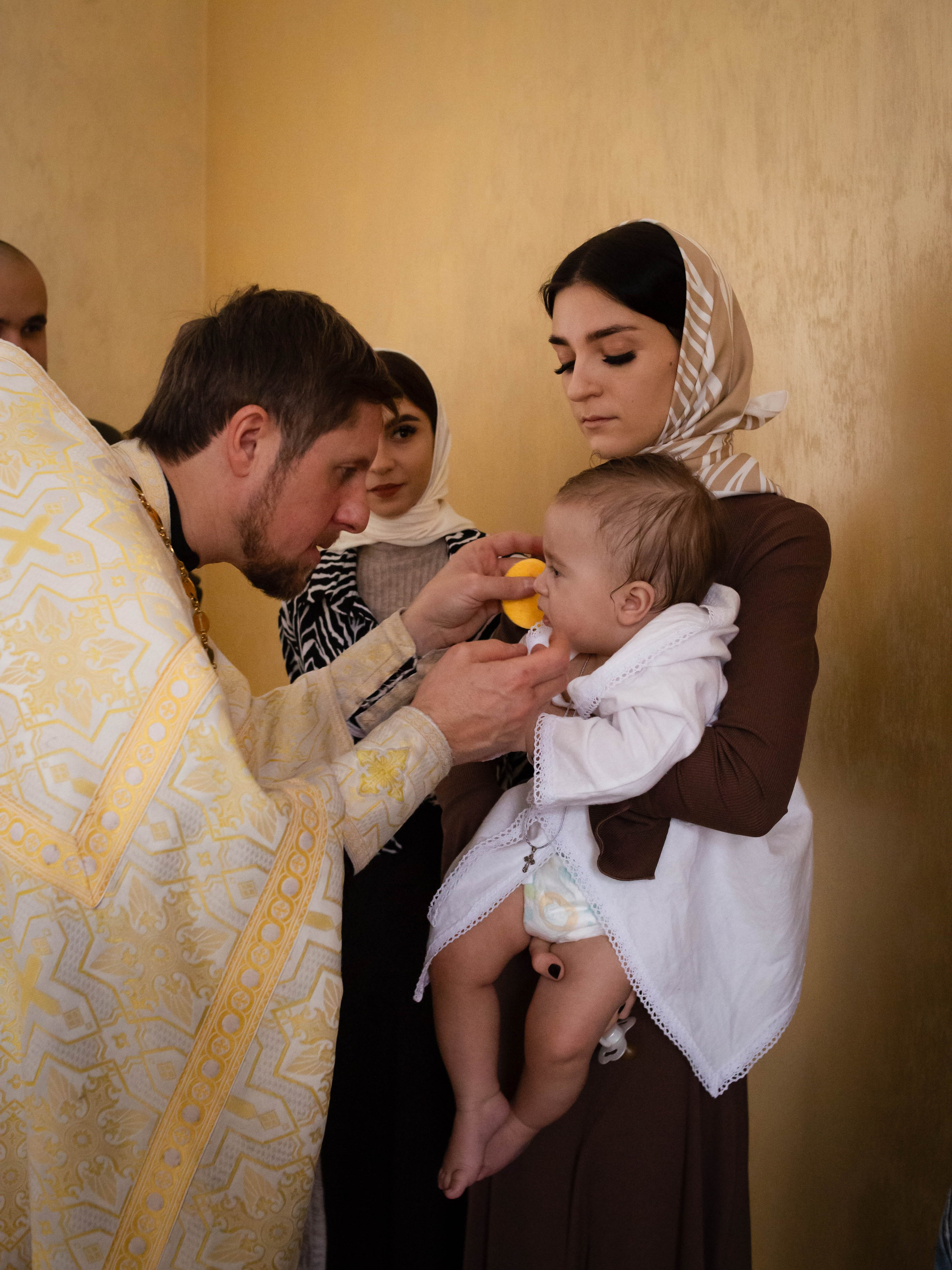 Крещение Эмира. Семейный фотограф Софи Симакова в Волгограде и Волжском