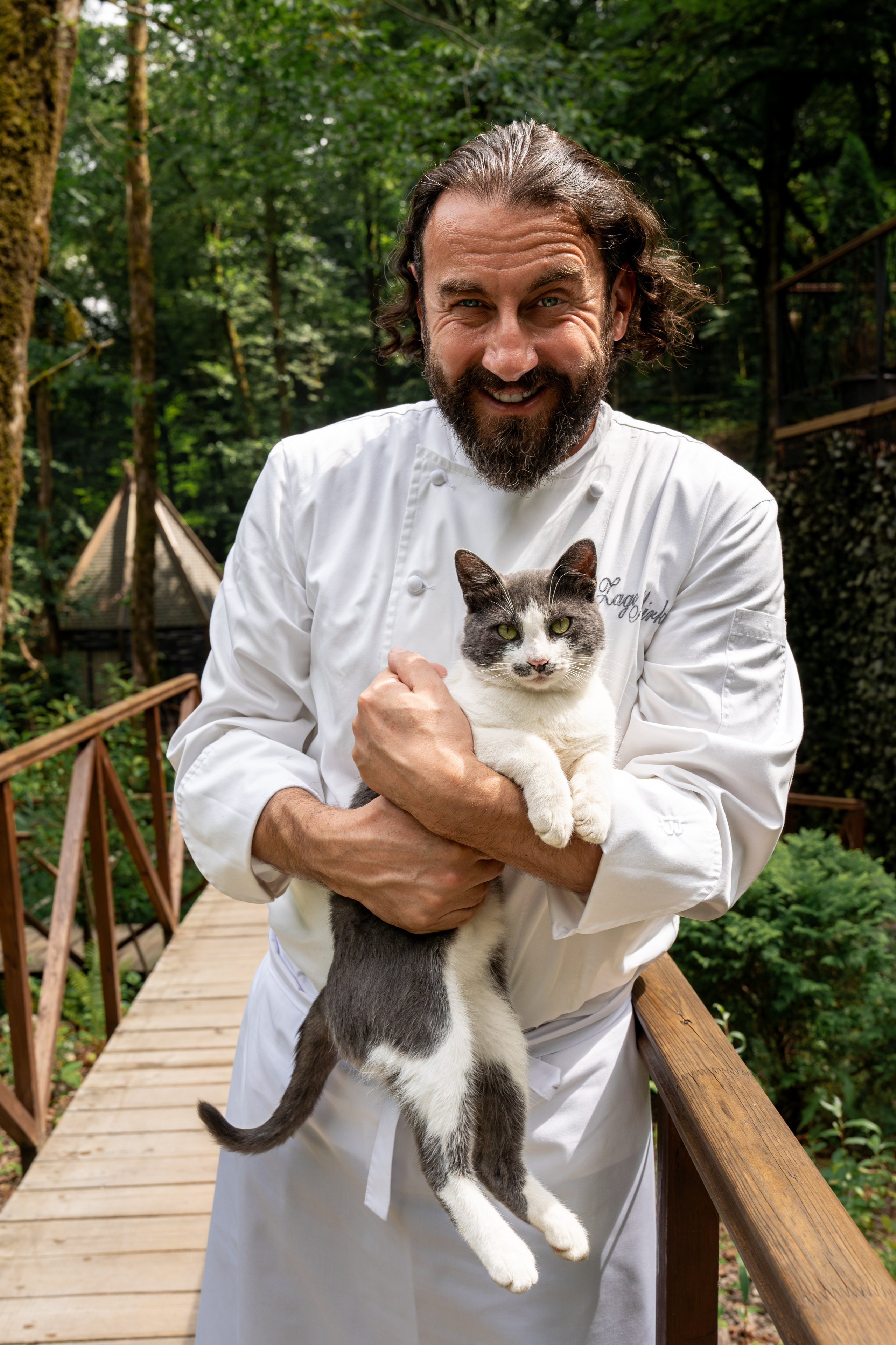 Гастрономический ужин «Лесная Италия» с Мирко Дзаго в ресторане RiverSide. Репортажный фотограф в Красной Поляне и Сочи Павлюченко Екатерина