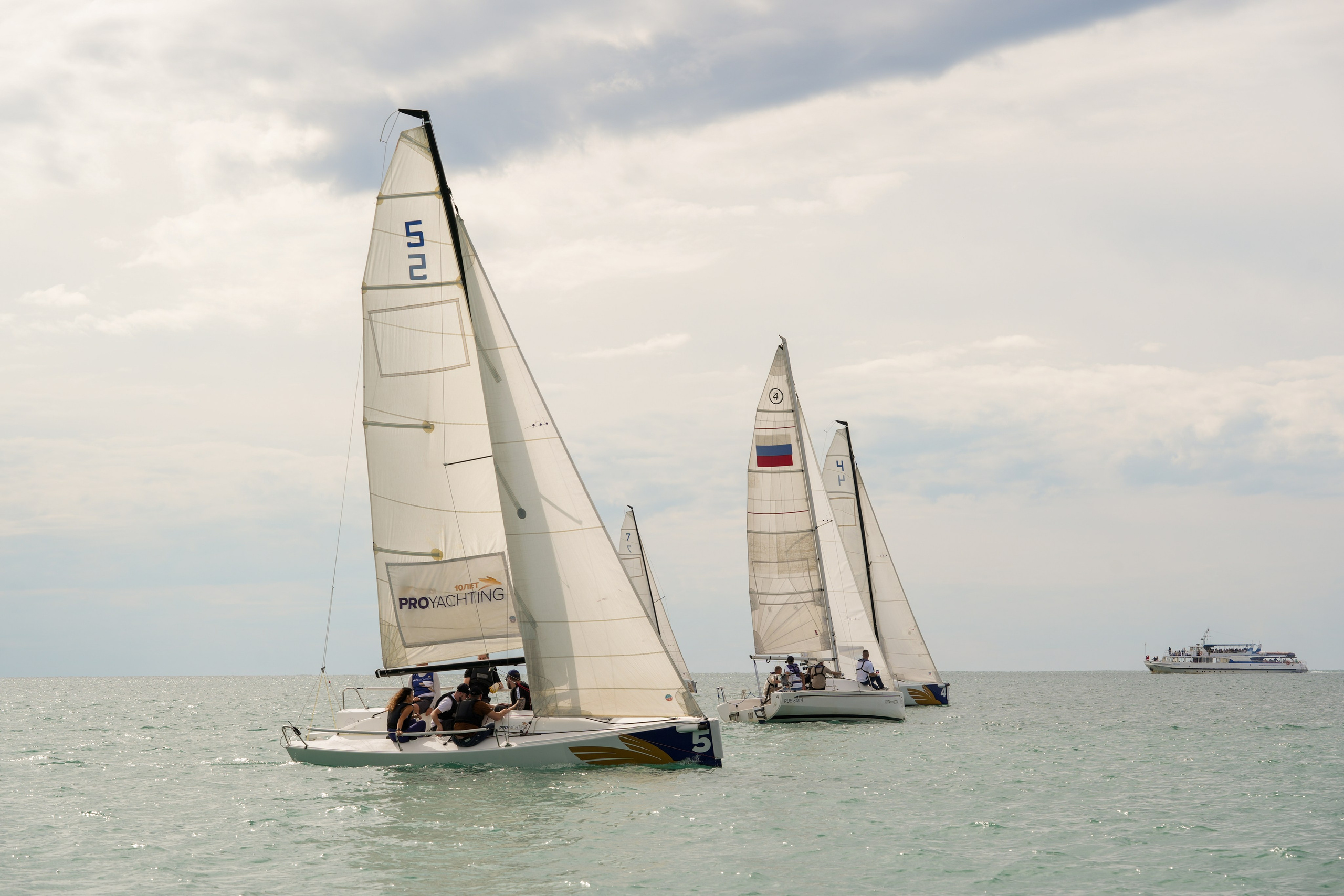 Яхтенная регата для компании Агрегатка. Репортажный фотограф в Красной Поляне и Сочи Павлюченко Екатерина