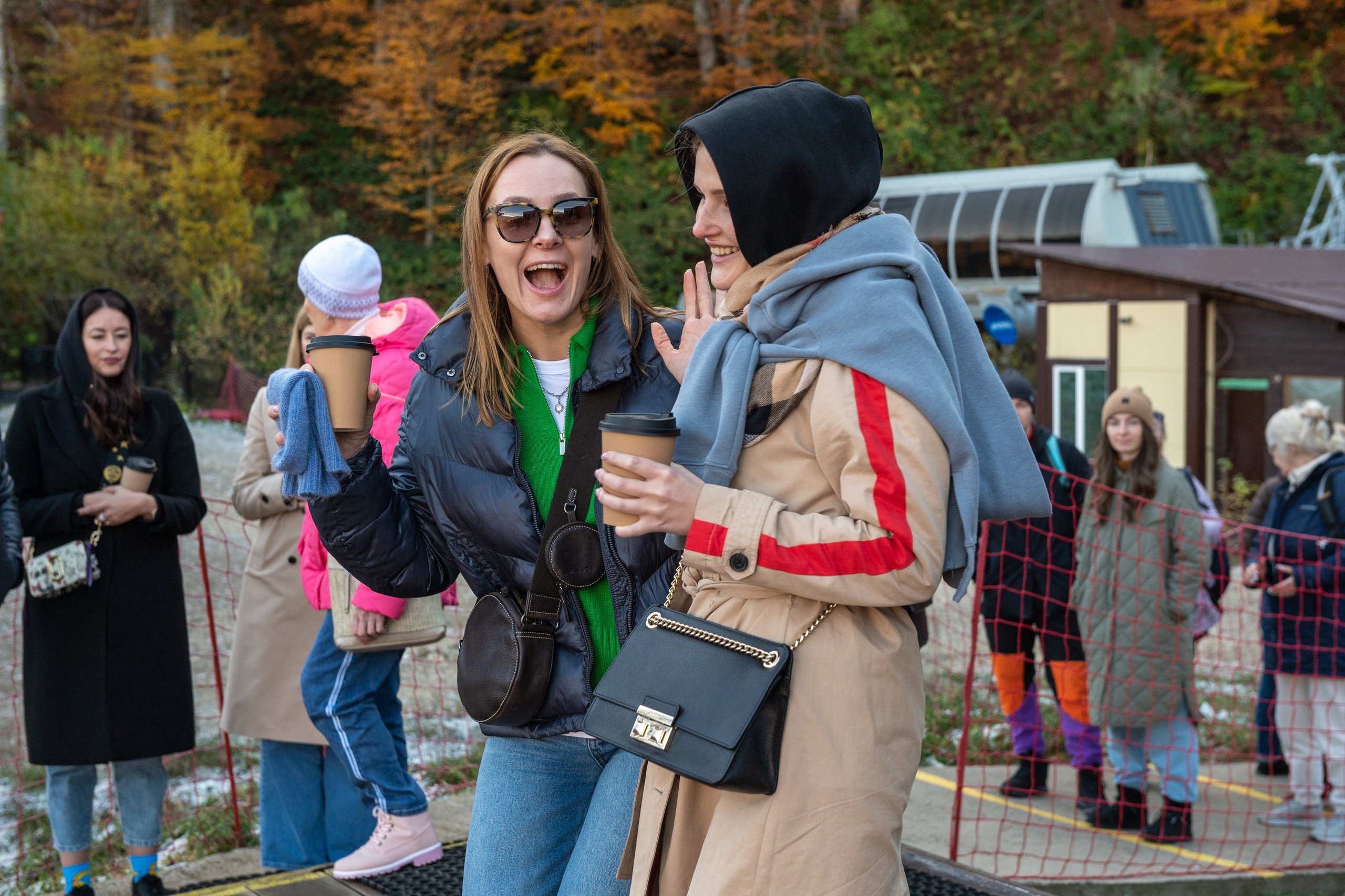 Mice мероприятие — прогулка на водопад Поликаря на курорте Красная Поляна. Репортажный фотограф в Красной Поляне и Сочи Павлюченко Екатерина