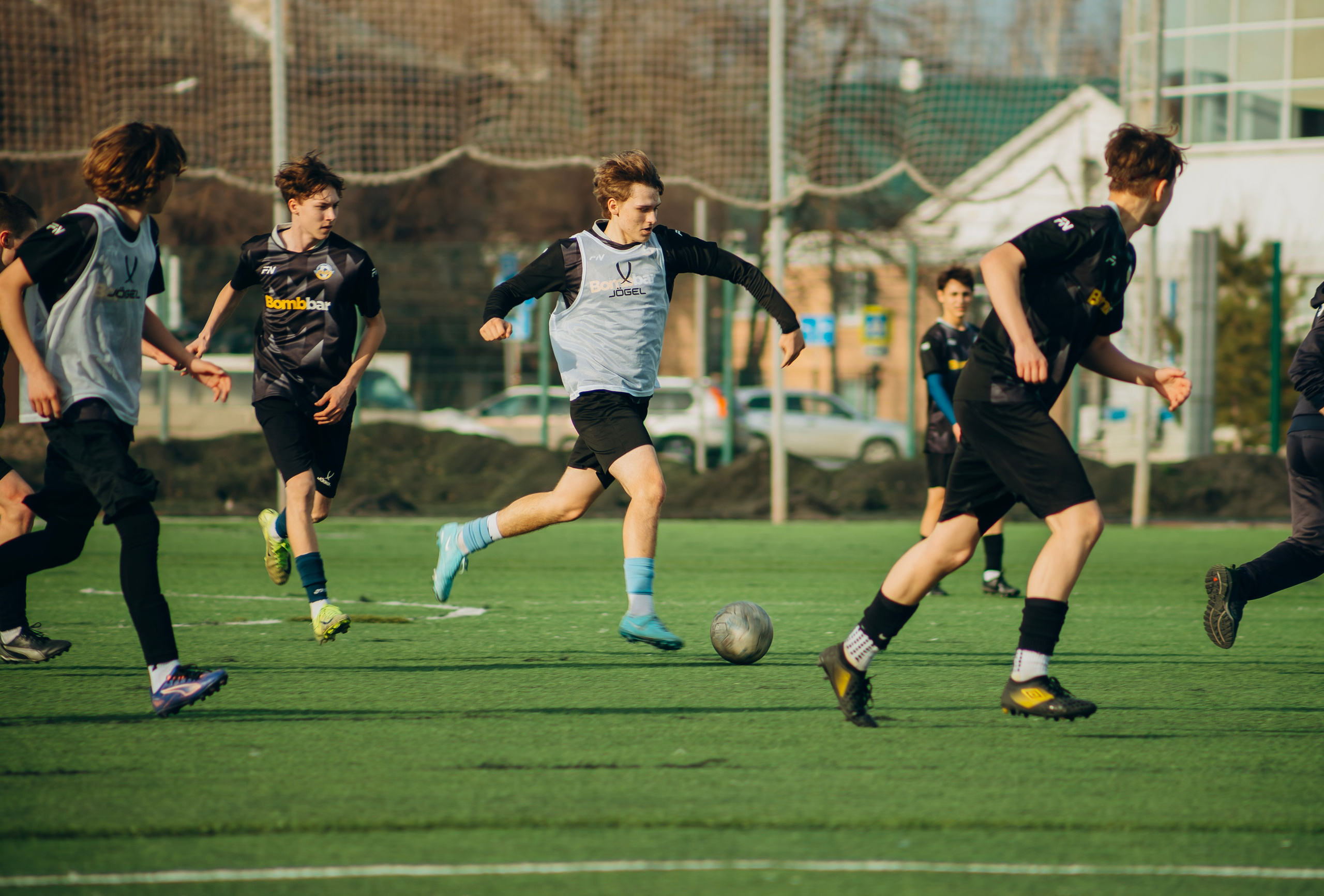 Молодость в Тольятти — в стиле футбола