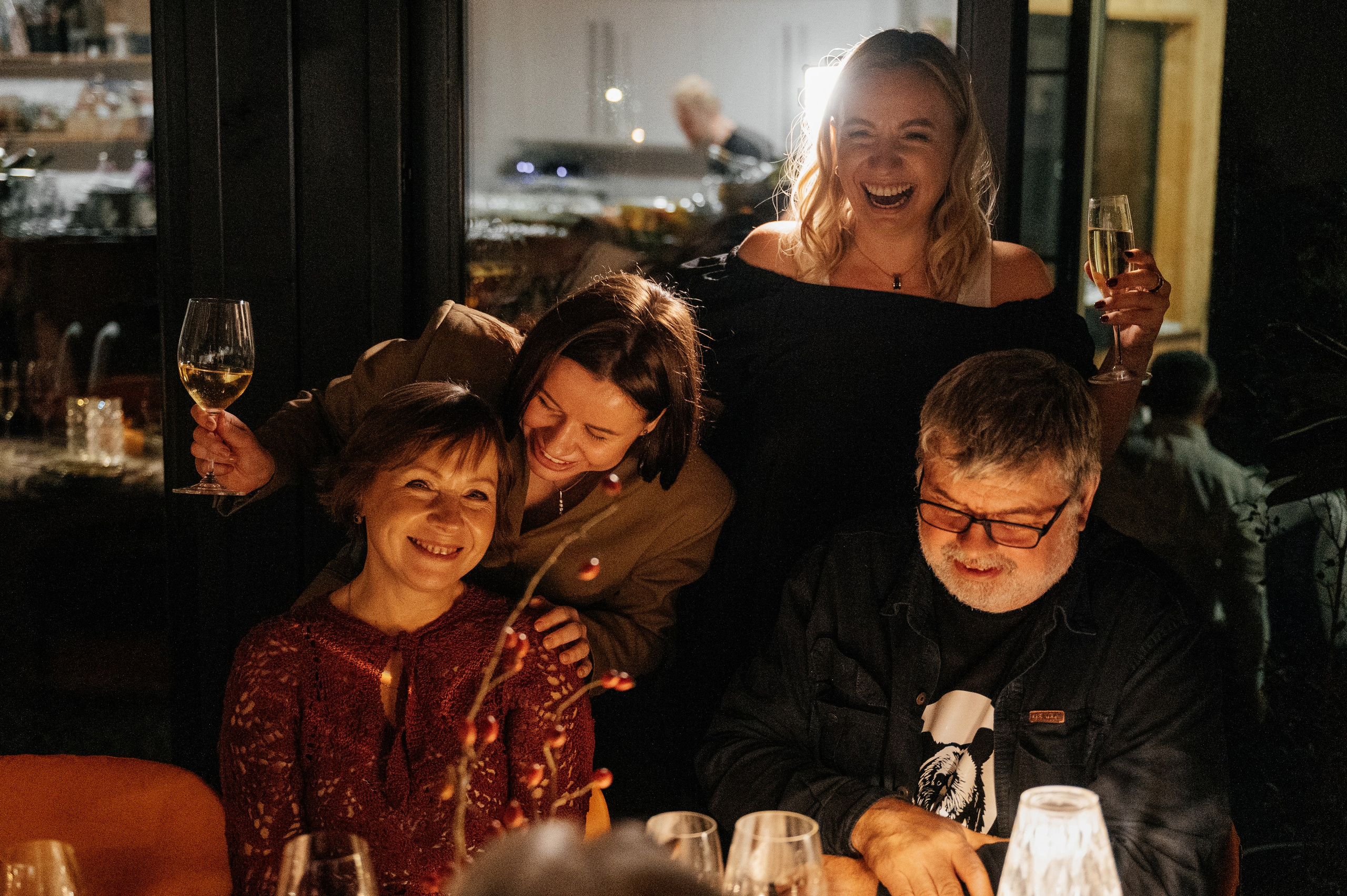 Невероятно атмосферный семейный ужин. Wedding photographer in Moscow and around the world Andrey Medvednikov