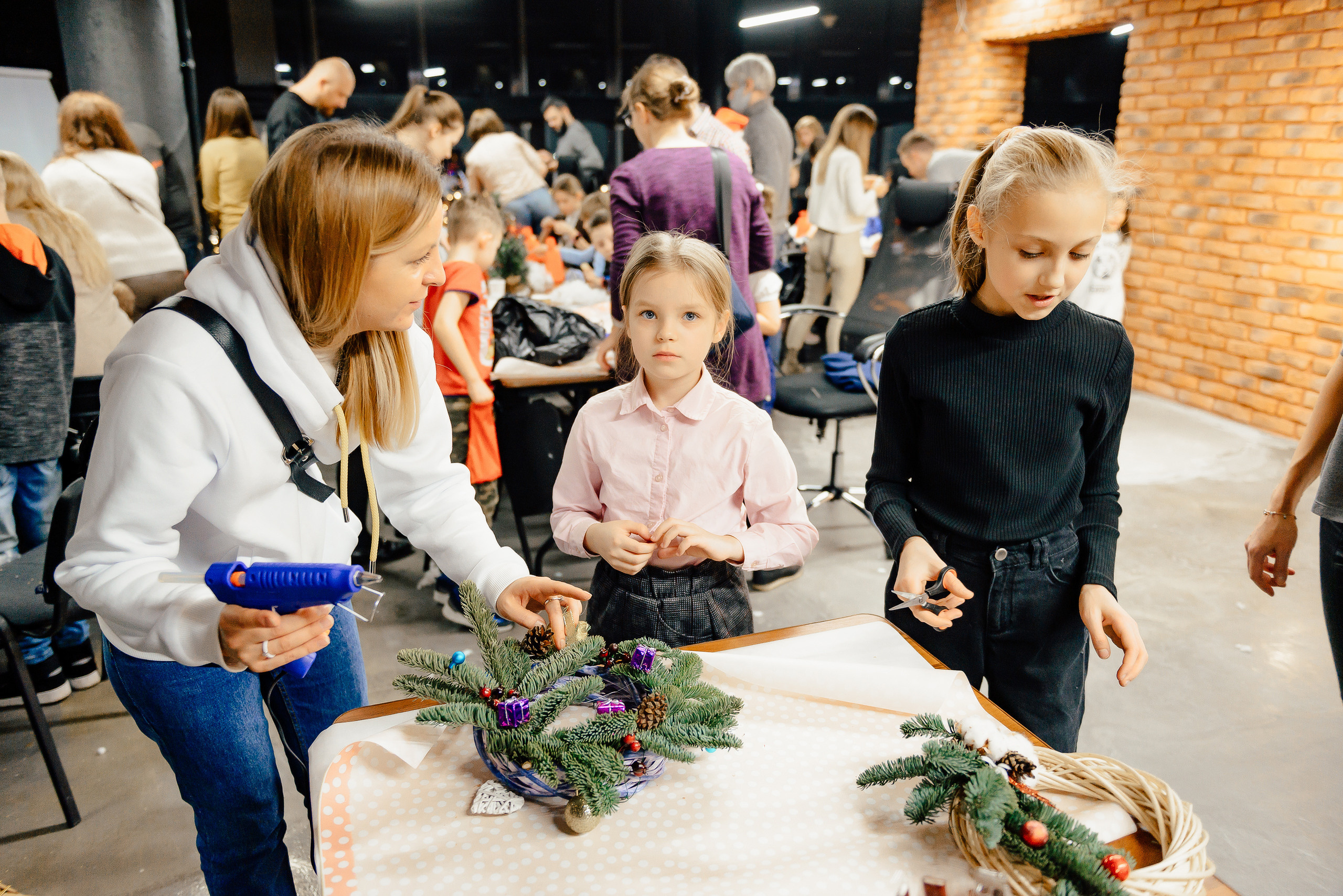 Семейный мастер класс в «Andersenlab». Фотограф Микита Ласица