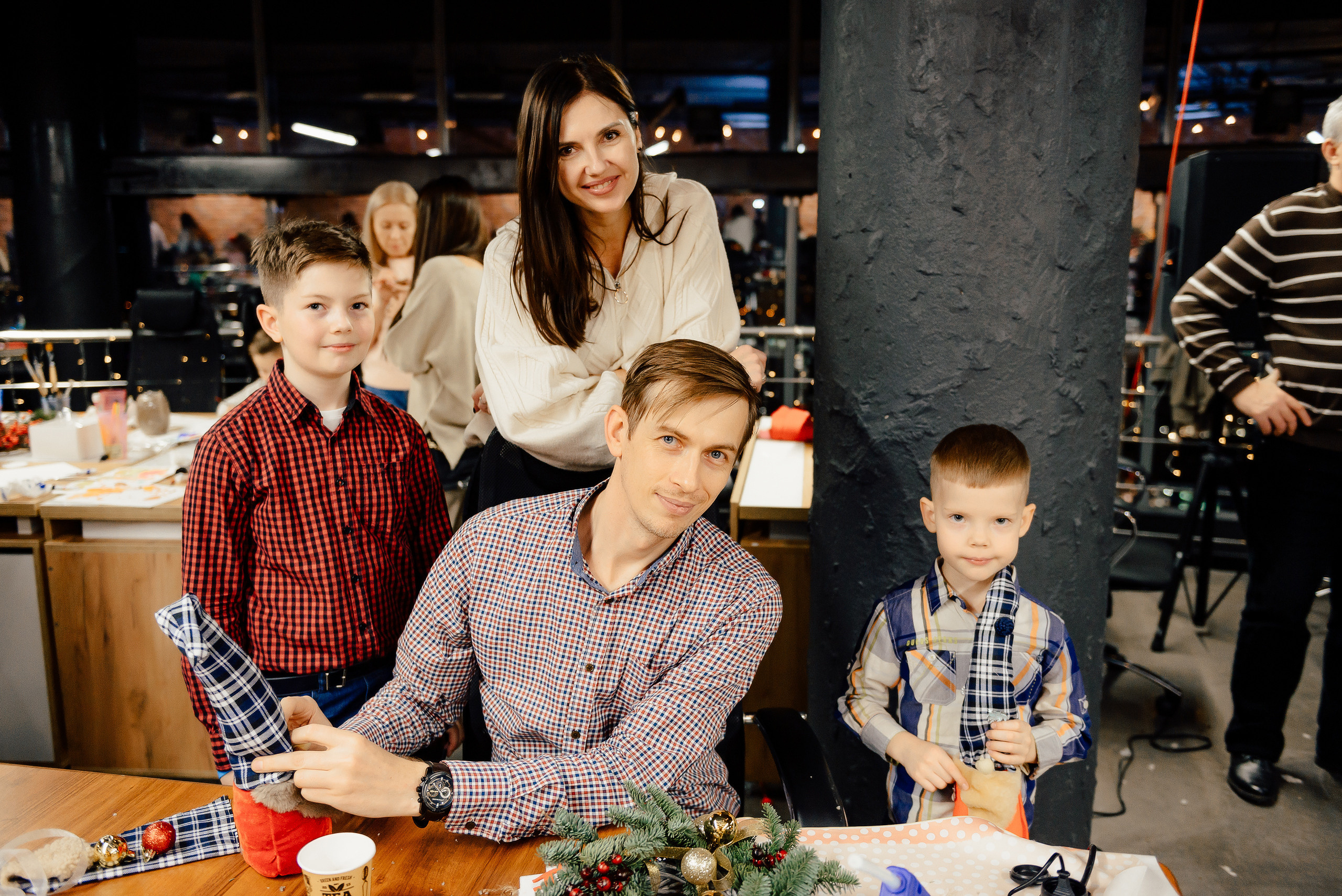 Семейный мастер класс в «Andersenlab». Фотограф Микита Ласица