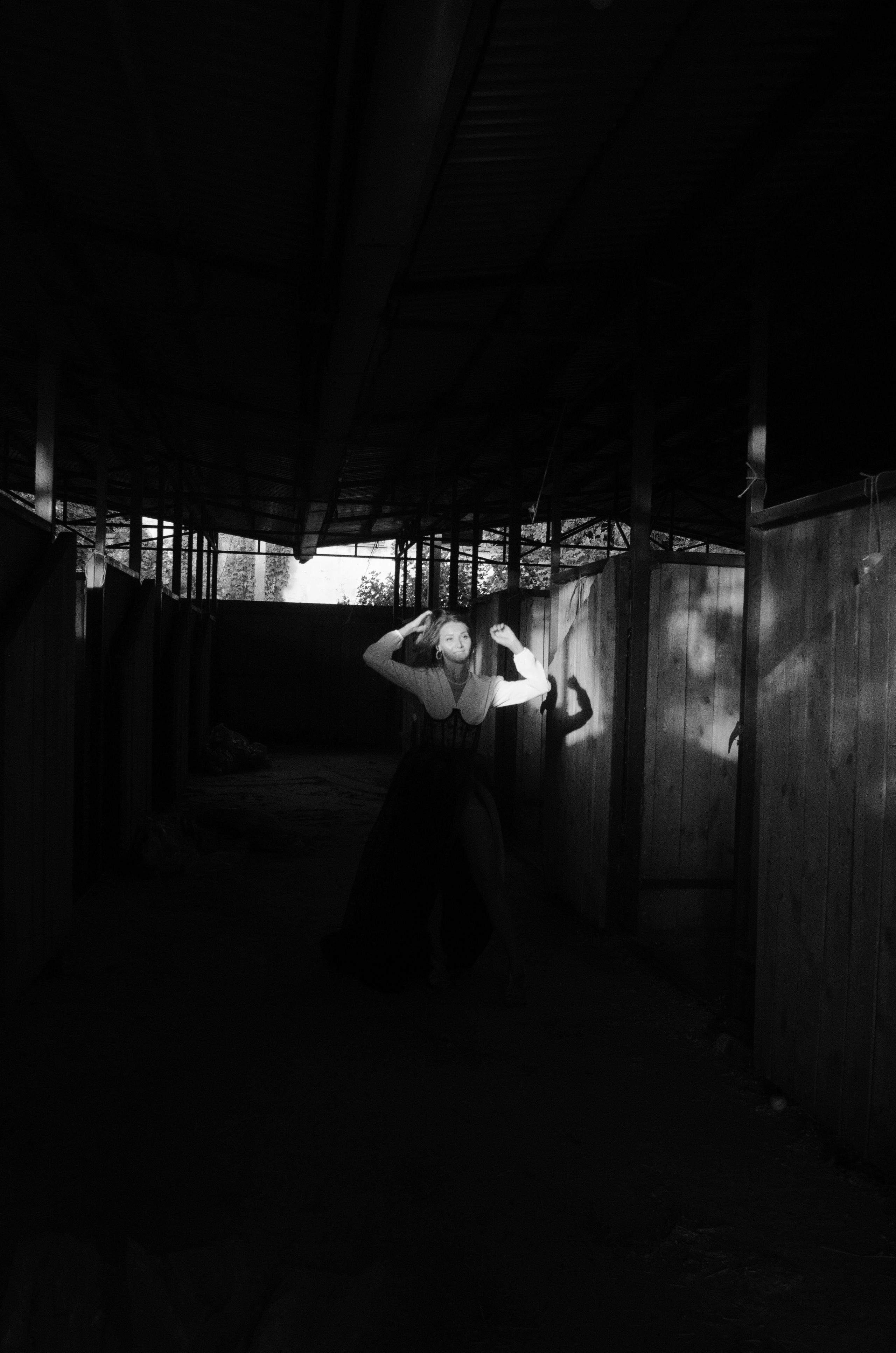 Галина. На конюшне. Портретный фотограф в Краснодаре Юлия Кудряшова