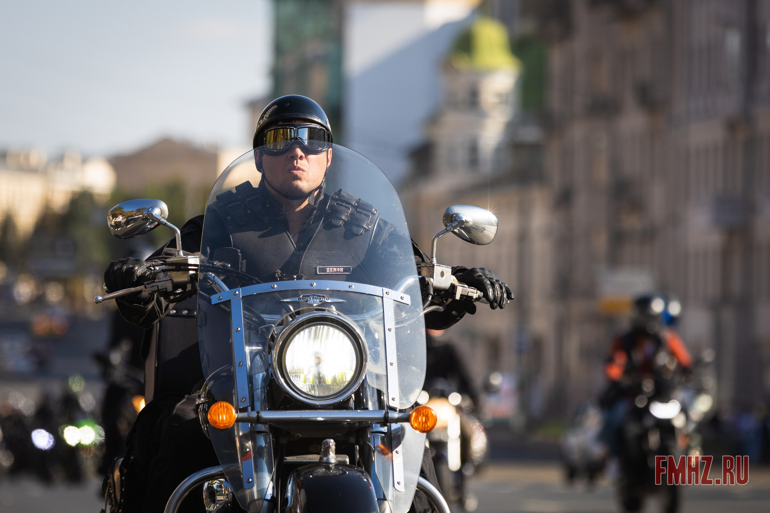 Закрытие Мотосезона 2023 на проспекте Академика Сахарова. Фотограф Владимир Охрименко