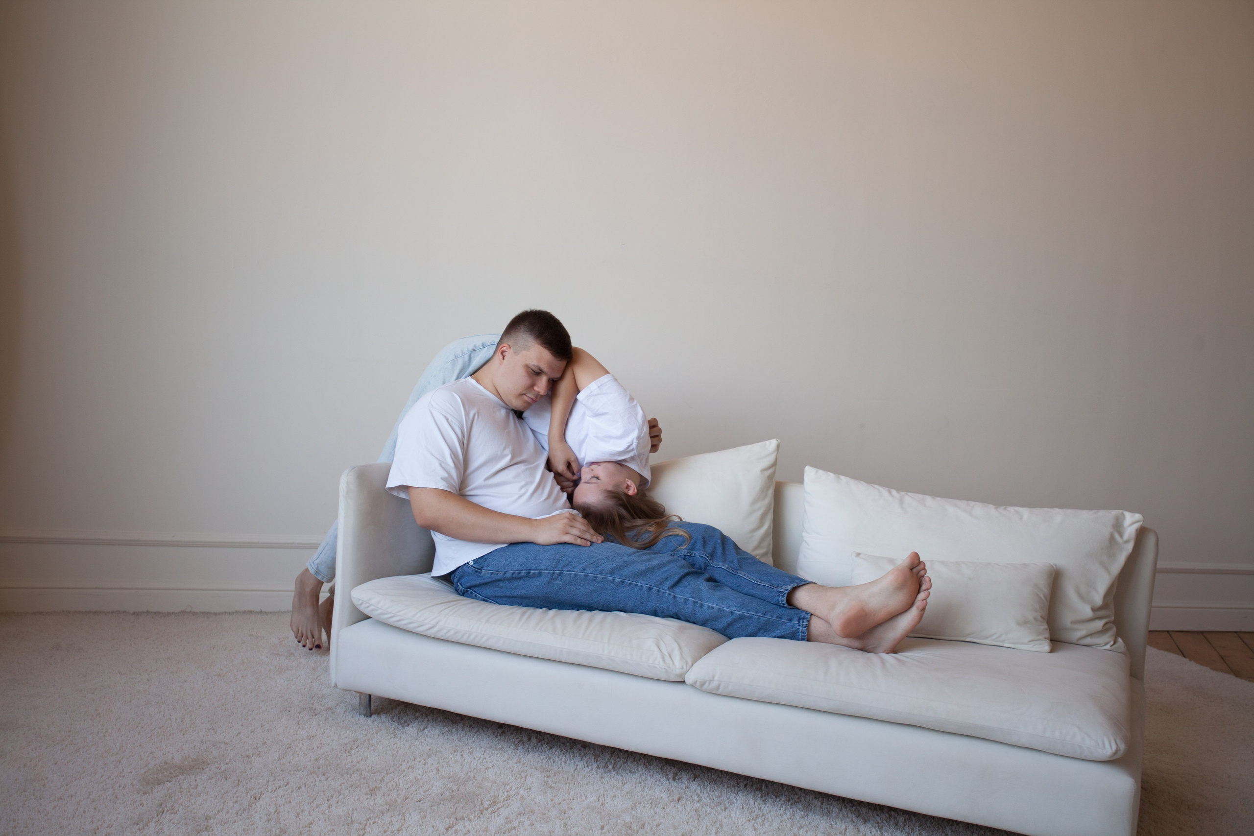 Женя и Кристина минимализм. Семейный и детский фотограф в Краснодаре Брусилова Марина