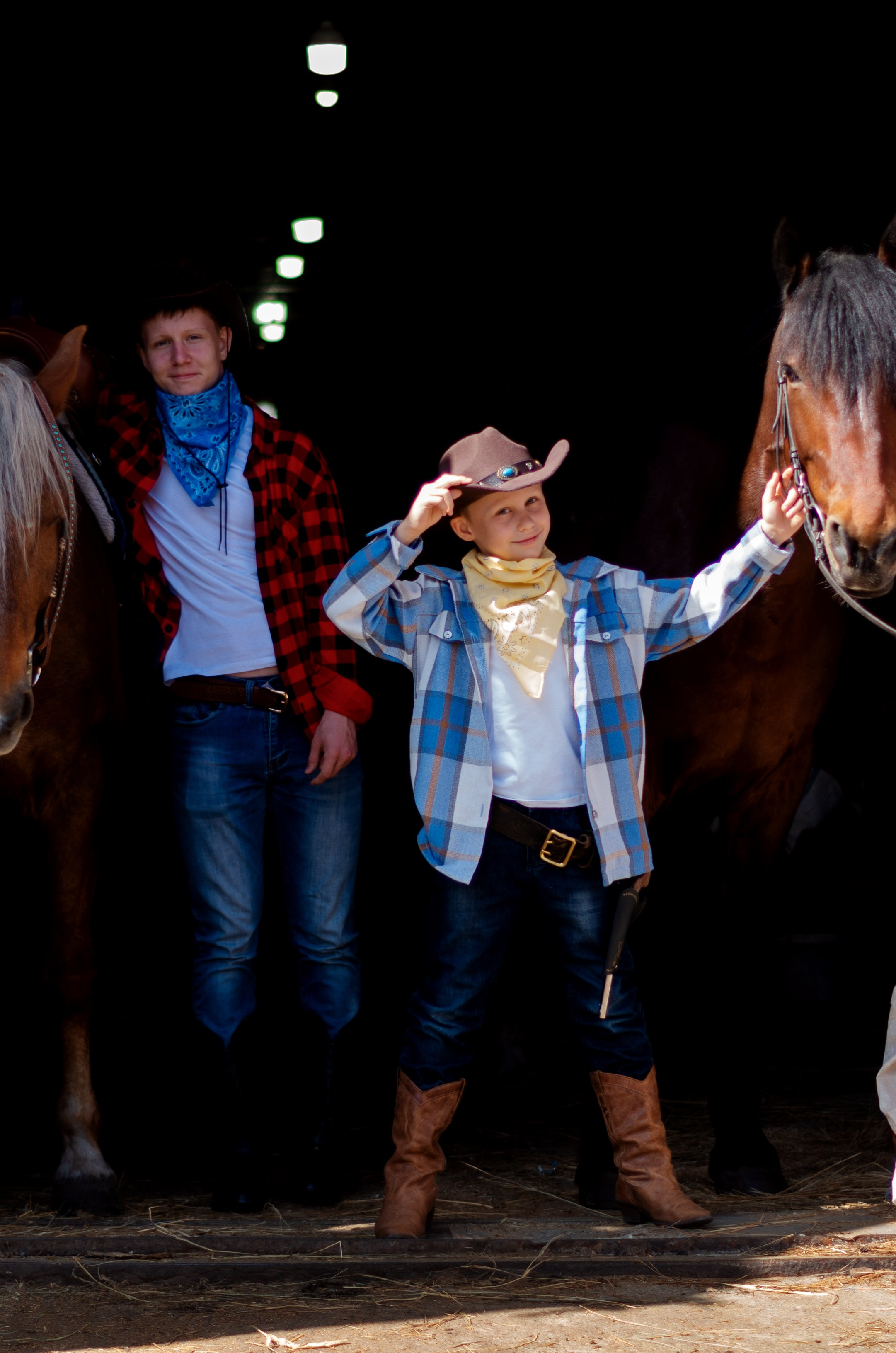 Western. Фотограф Марина Доглядная Челябинск фотосессии с лошадьми, мотоциклами