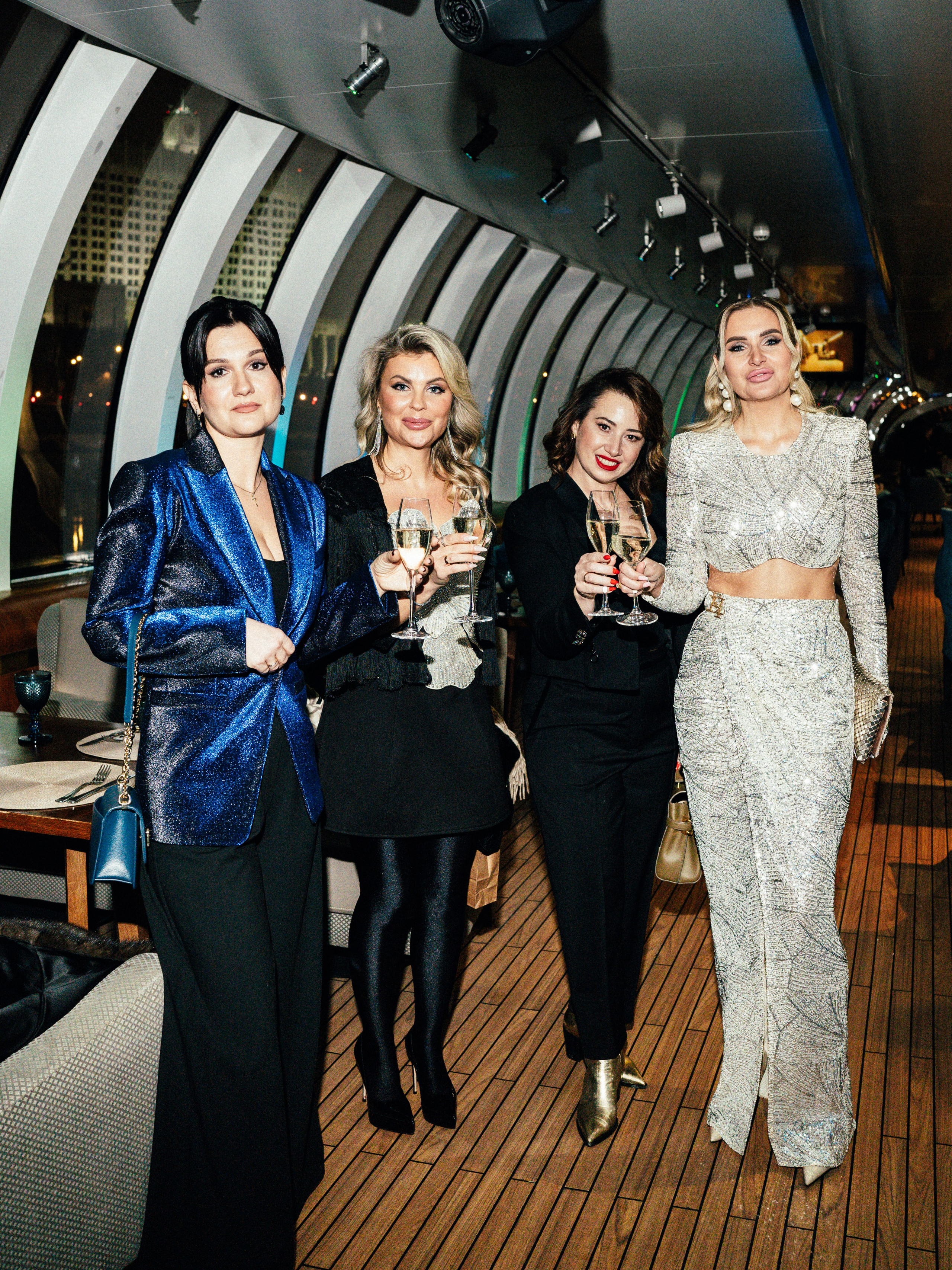 Корпоратив Erwin Река. Портретный и репортажный фотограф